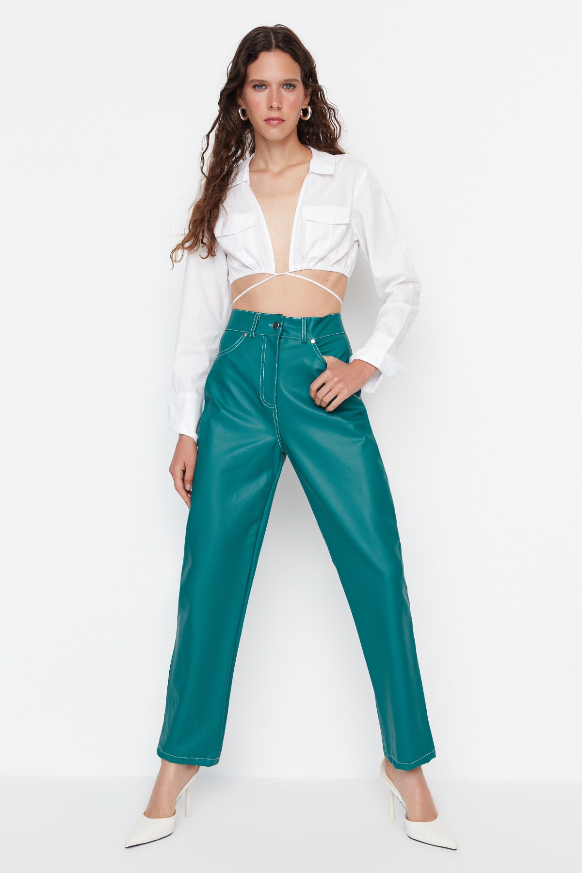 Trendyol Limited Edition Pantaloni din piele artificială țesătură verde dreaptă