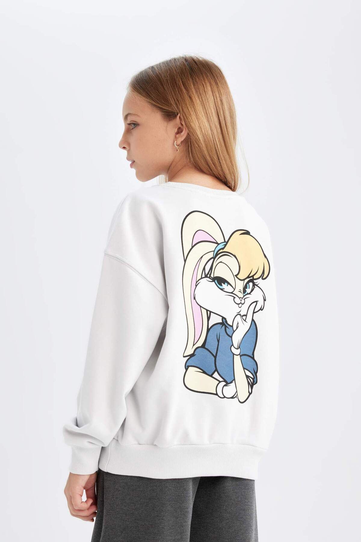 DEFACTO Girl Looney Tunes Relax Fit Crew Neck Sweatshirt