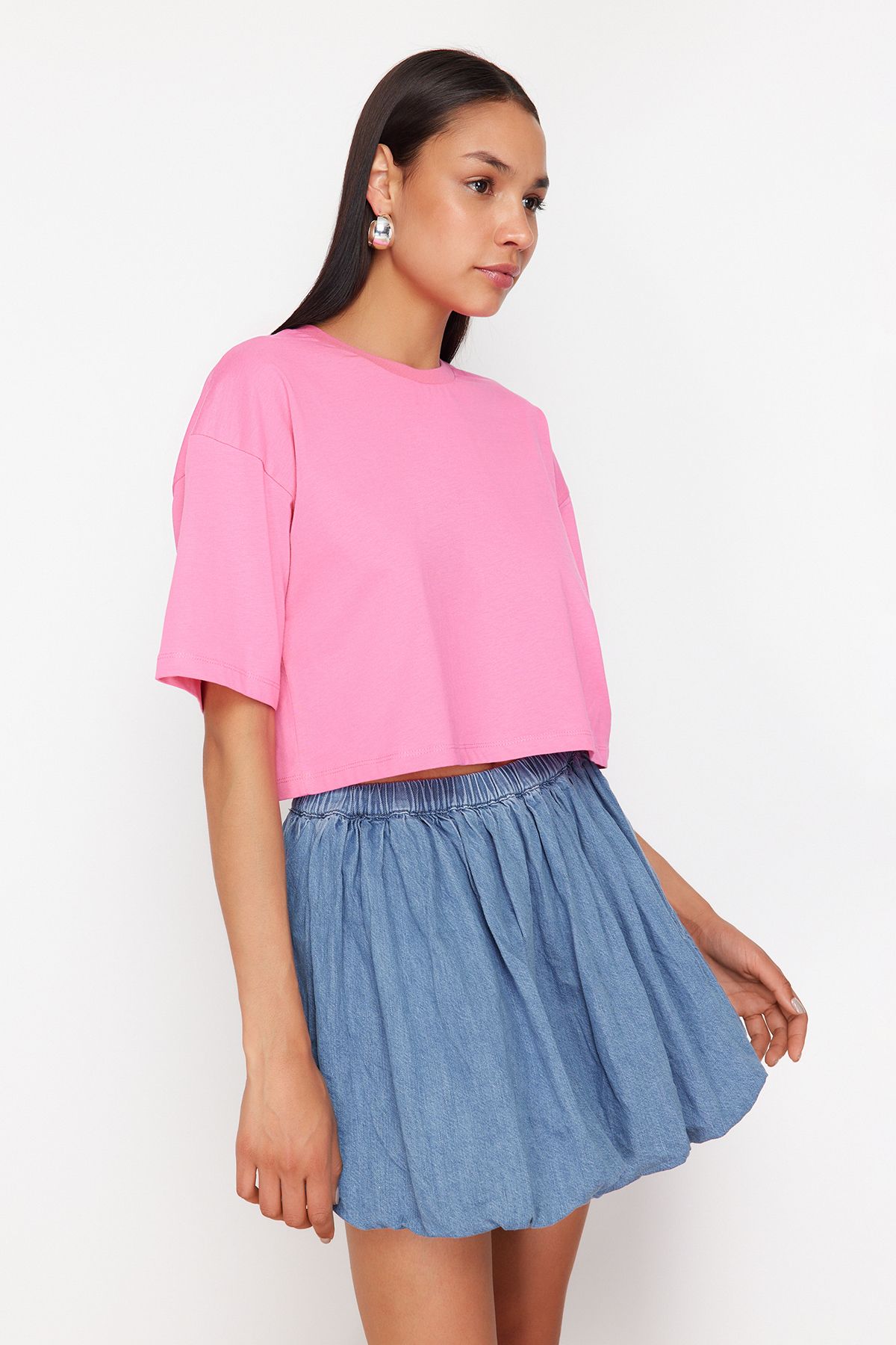 Trendyol Premium Pink 100% Cotton Basic Crop Knitted T-Shirt