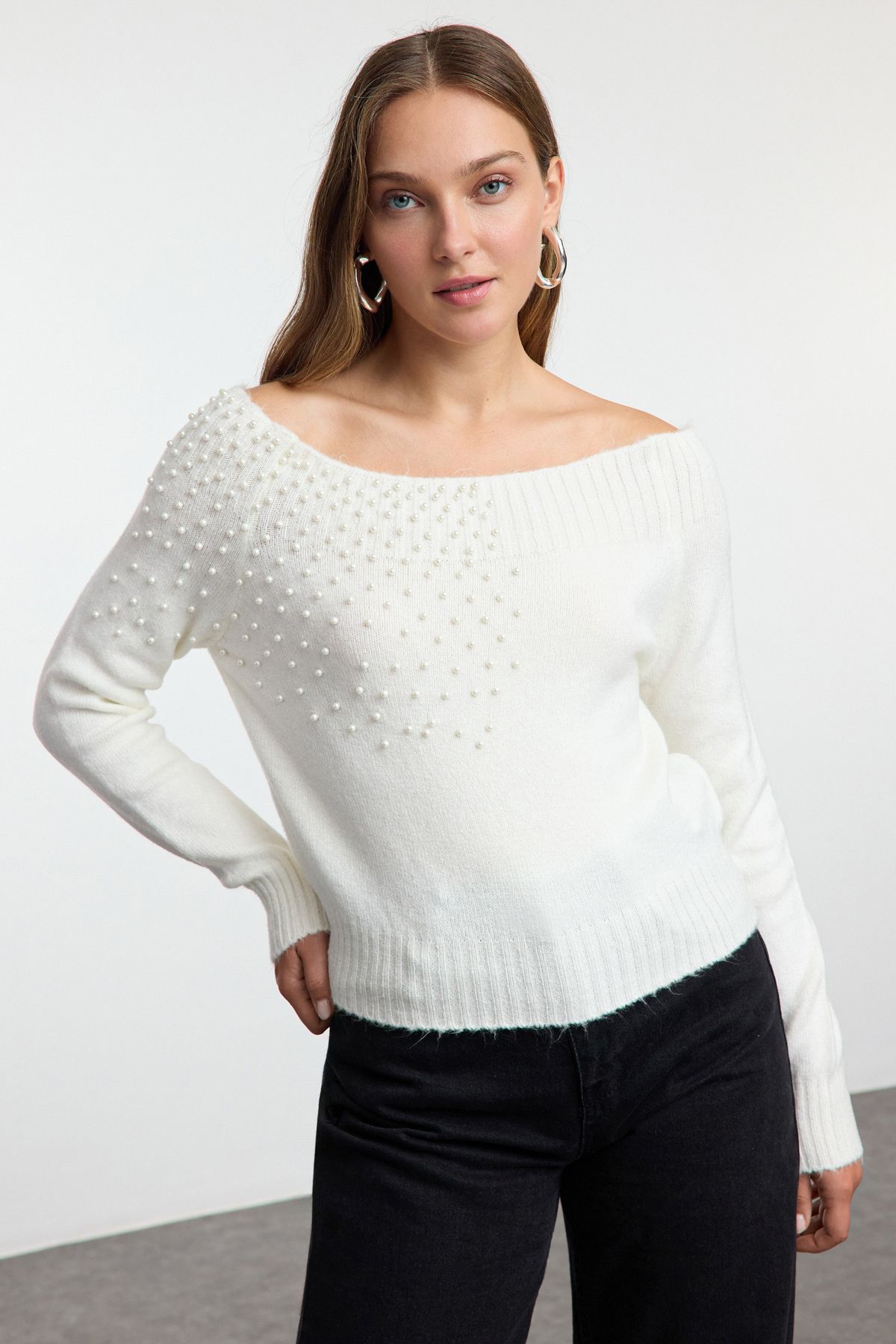 Trendyol Limited Edition Ecru Soft Texture Wide Pattern Beaded Detail Boat Neck Knitwear Sweater