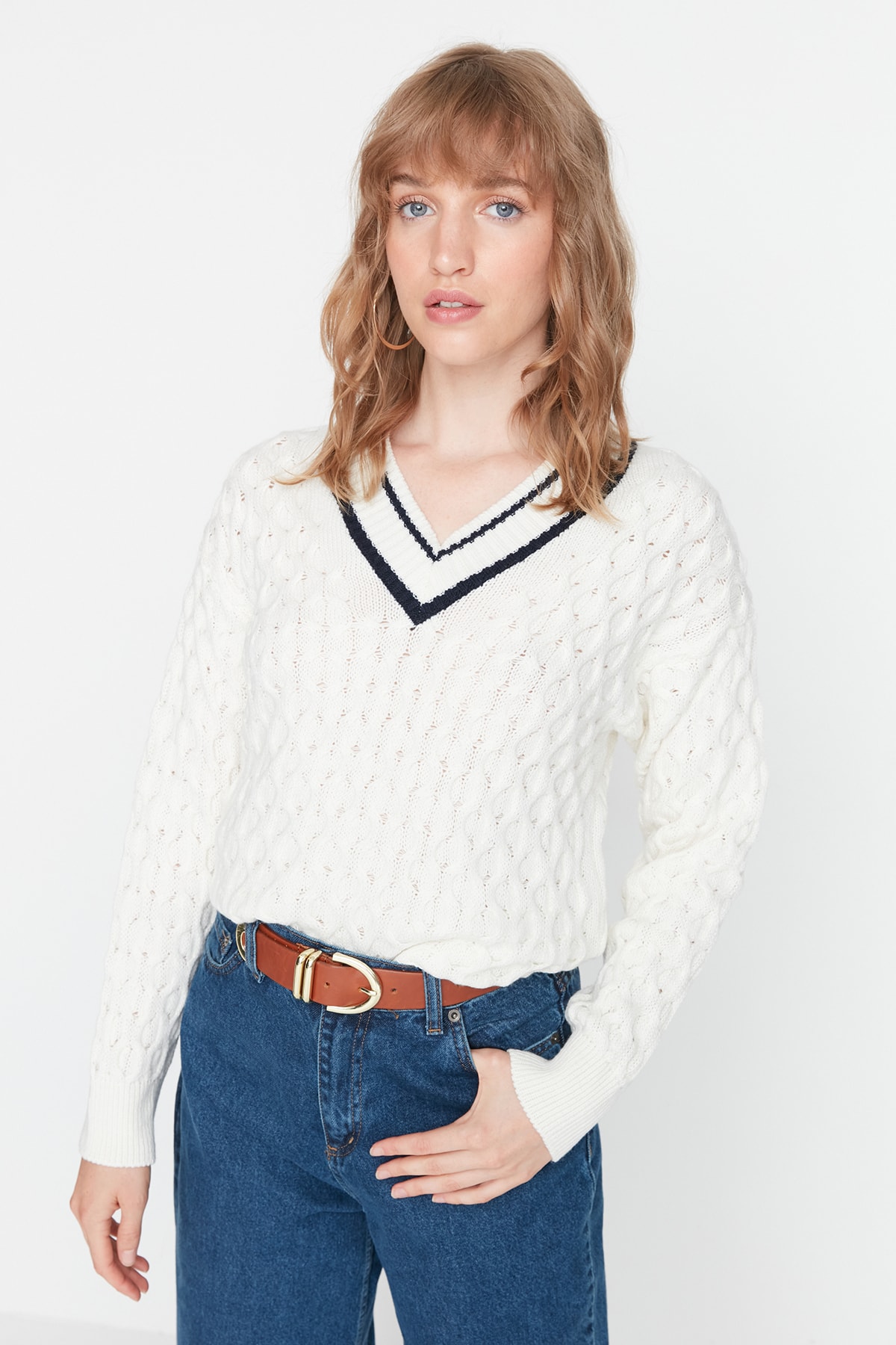 Trendyol Sweater - Ecru - Regular fit