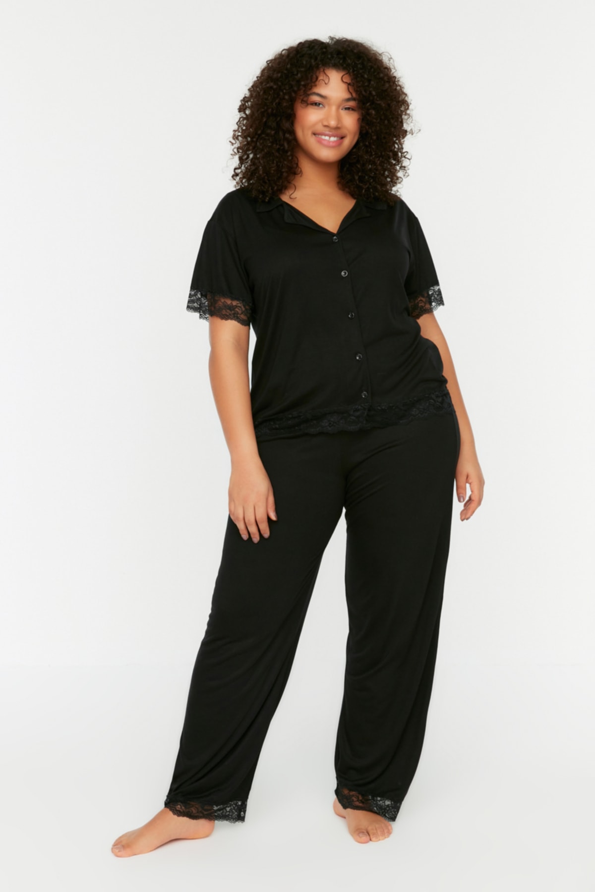 Pijamale dama, Trendyol Curve