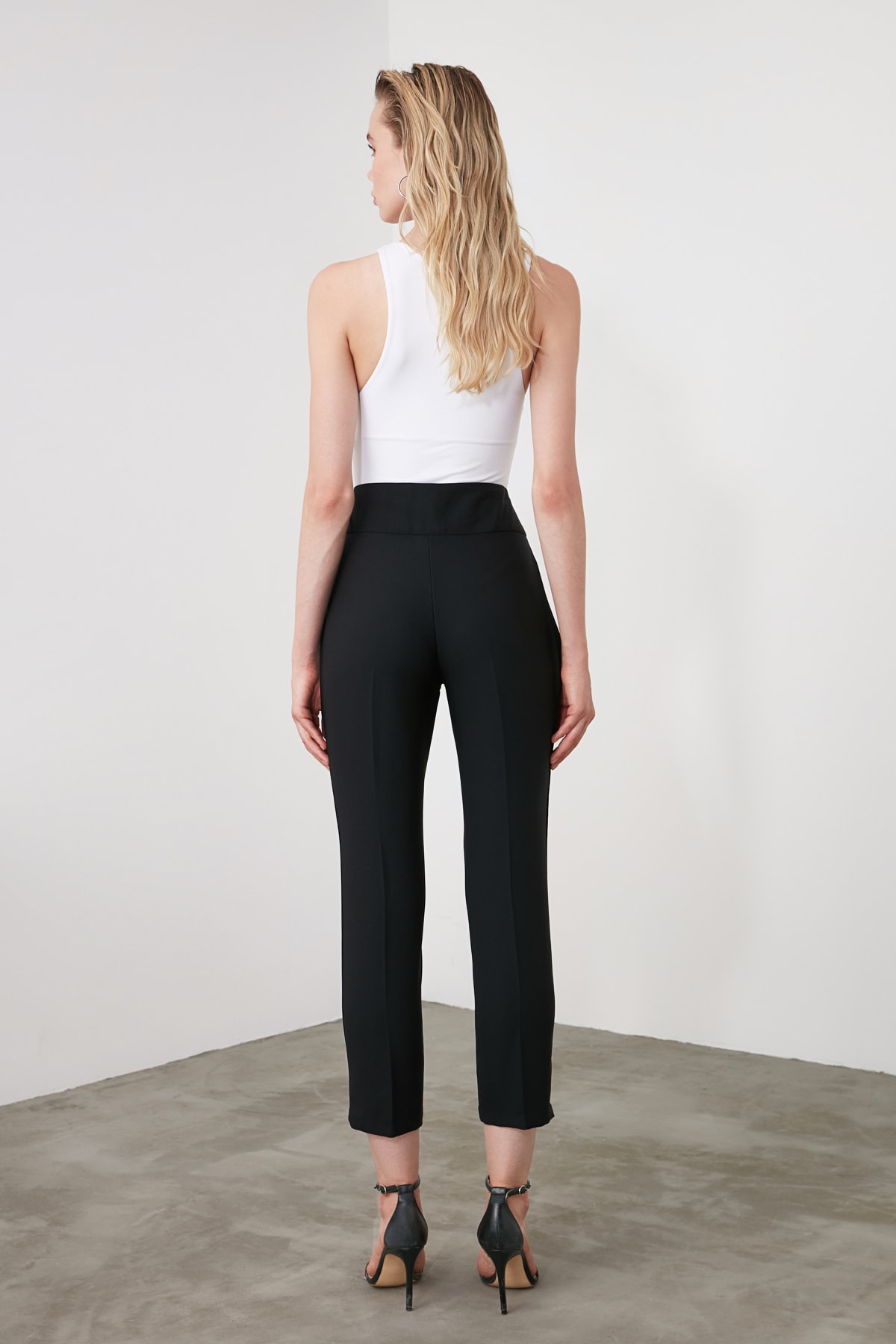 Pantaloni dama Trendyol Detailed