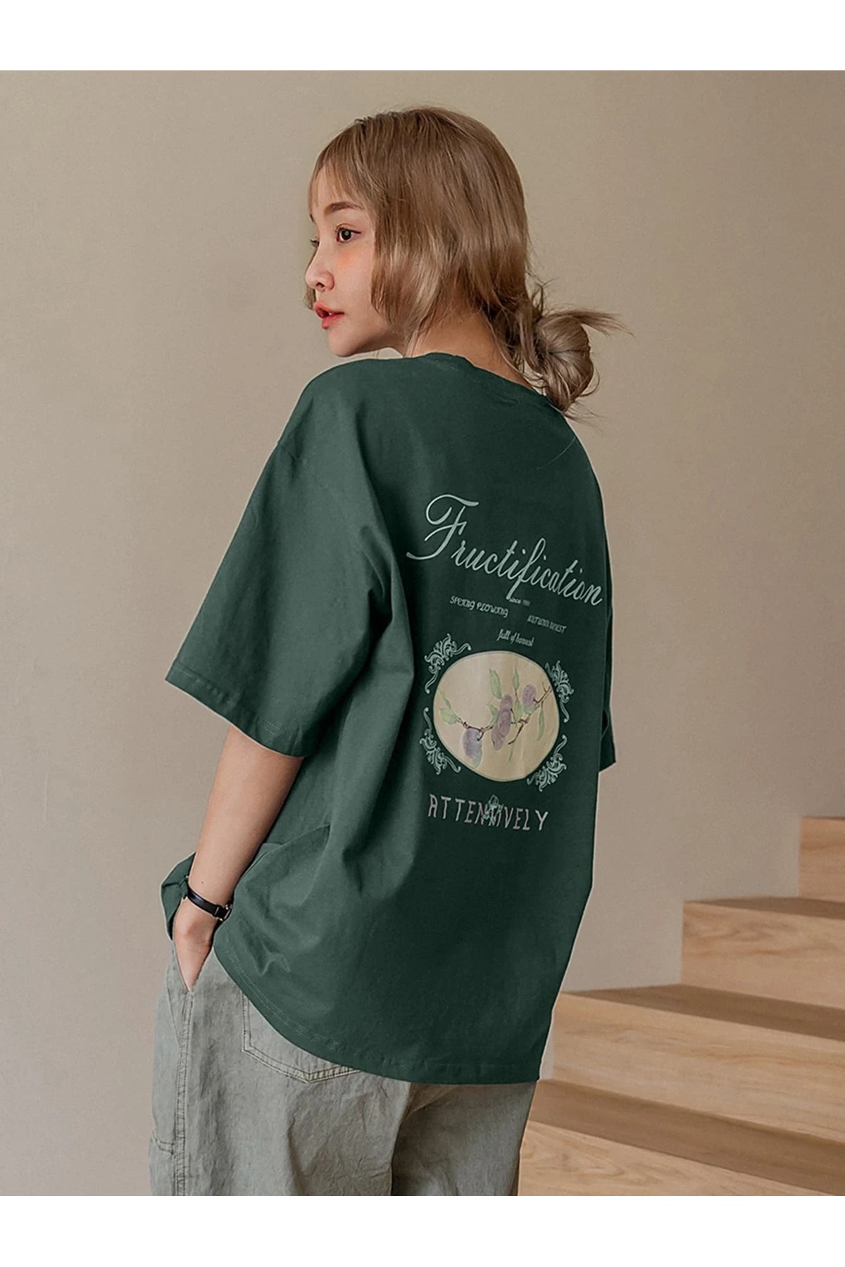 Levně Know Women's Nefti Green Fructification Printed Oversize T-shirt