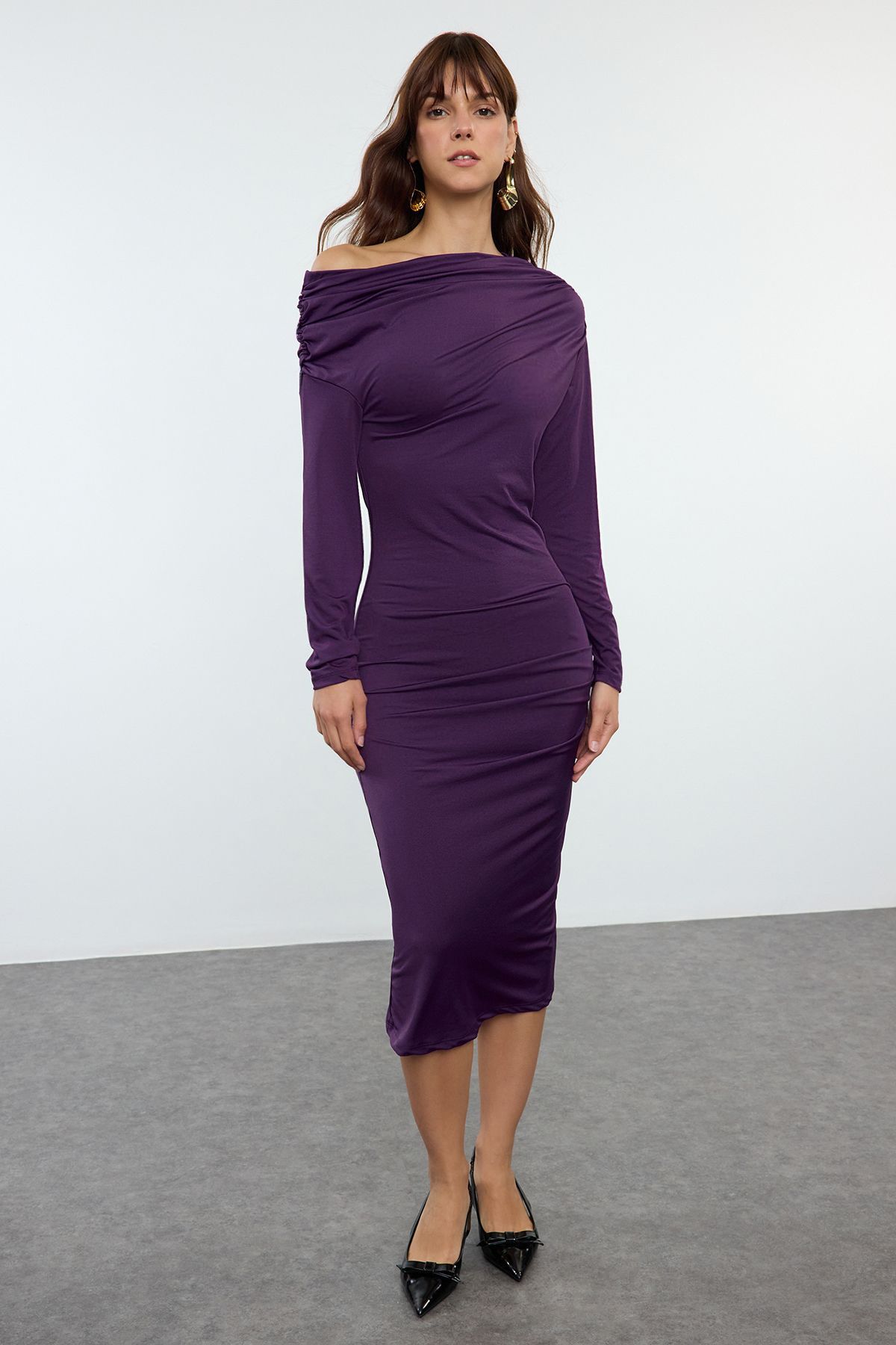 Trendyol Plum Fitted/Fits Body Asymmetrical Neck Midi Knit Dress
