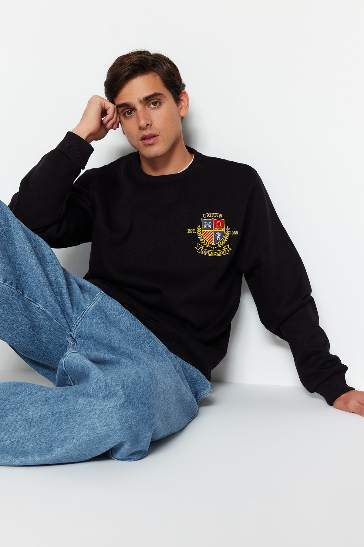 Trendyol Indigo Regular/Regular Fit Crest Vyšívaná Vnútorná Fleece Bavlnená Mikina