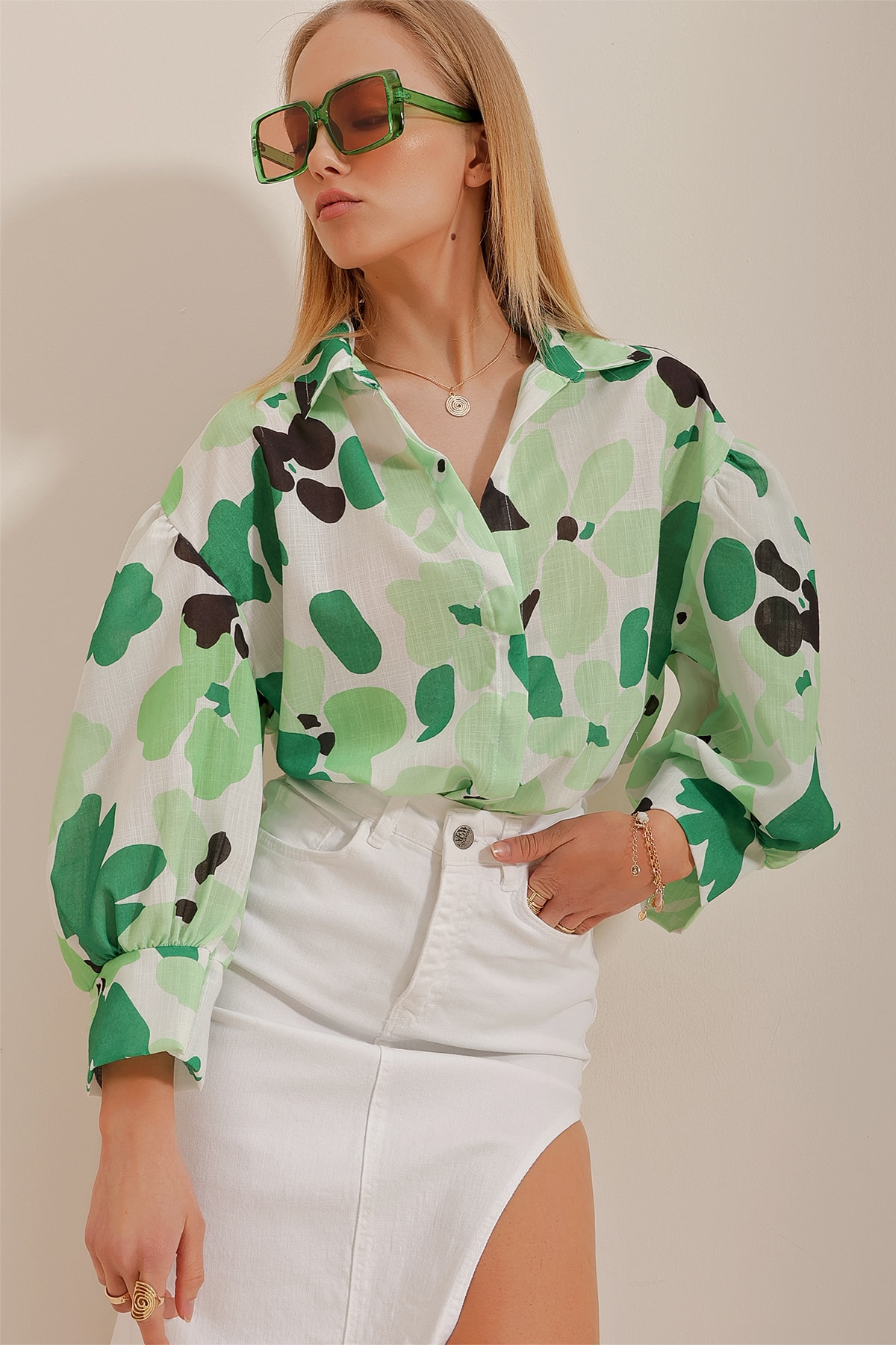 Trend Alaçatı Stili Women's Green Princess Ethnic Patterned Flamed Linen Woven Shirt