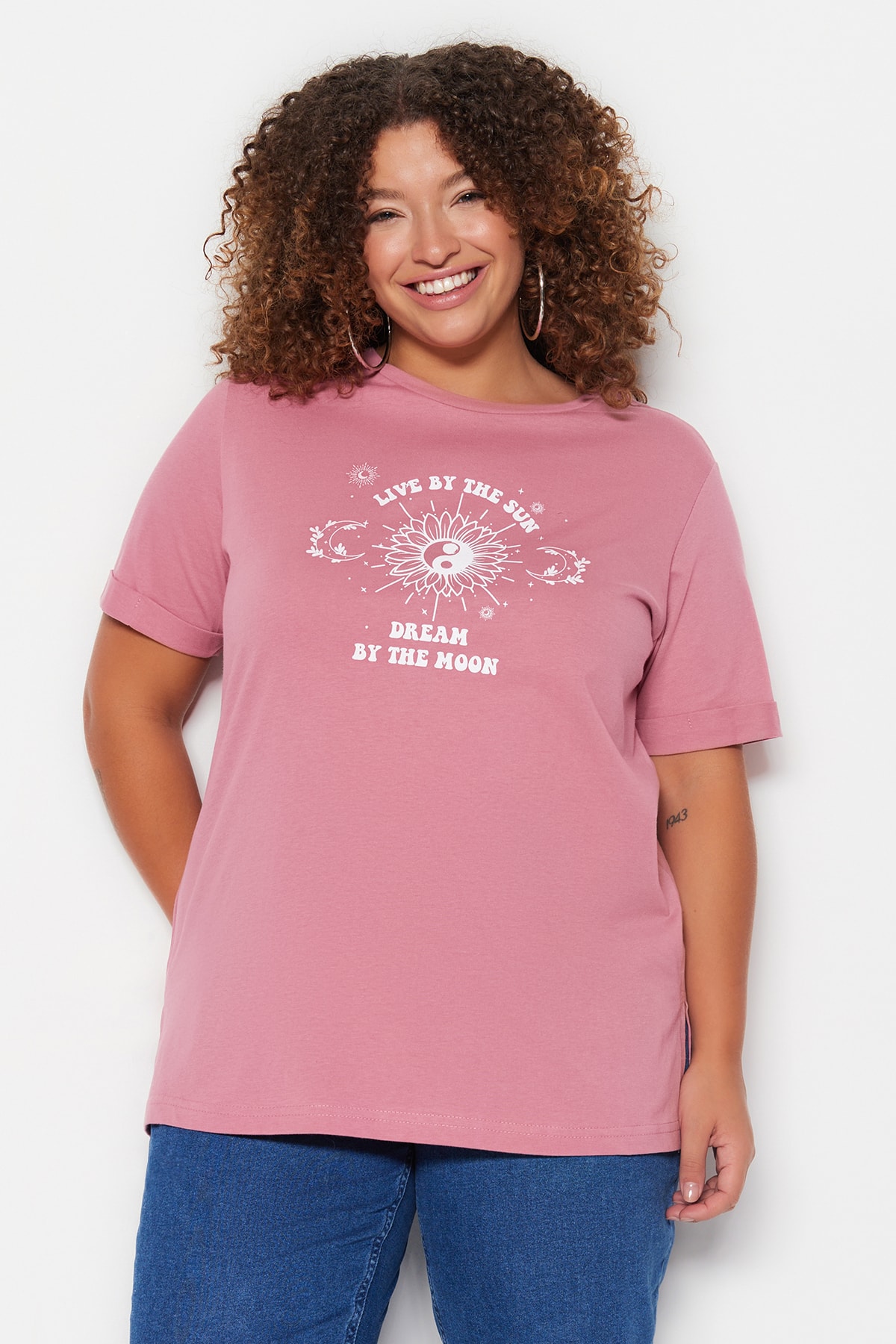 Levně Trendyol Curve Pink Crew Neck Knitted T-Shirt