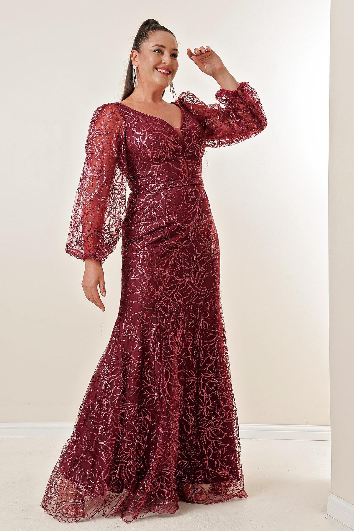 Dlhé plus size šaty s trblietavým vzorom