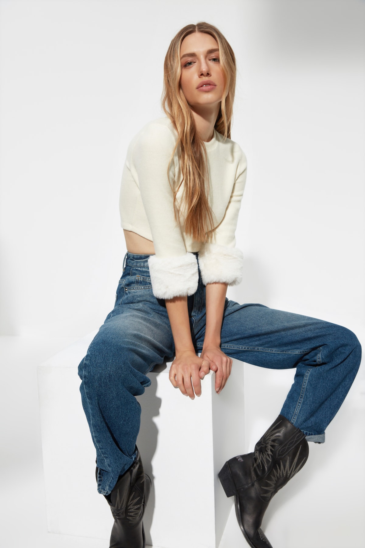 Trendyol Ecru Collar Detailed Blouse