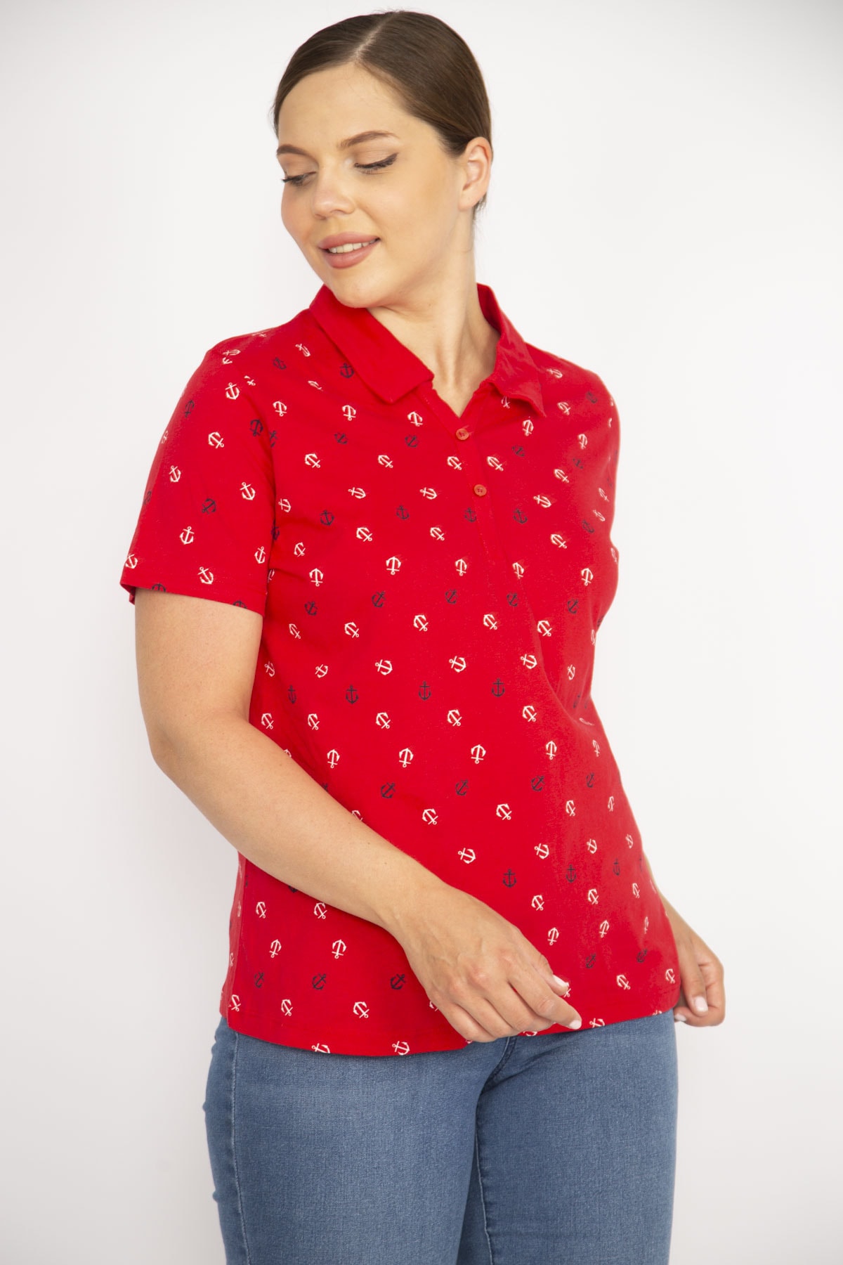 Levně Şans Women's Red Plus Size Cotton Fabric Marine Pattern Front Paw Ornamental Buttoned Short Sleeve Blouse