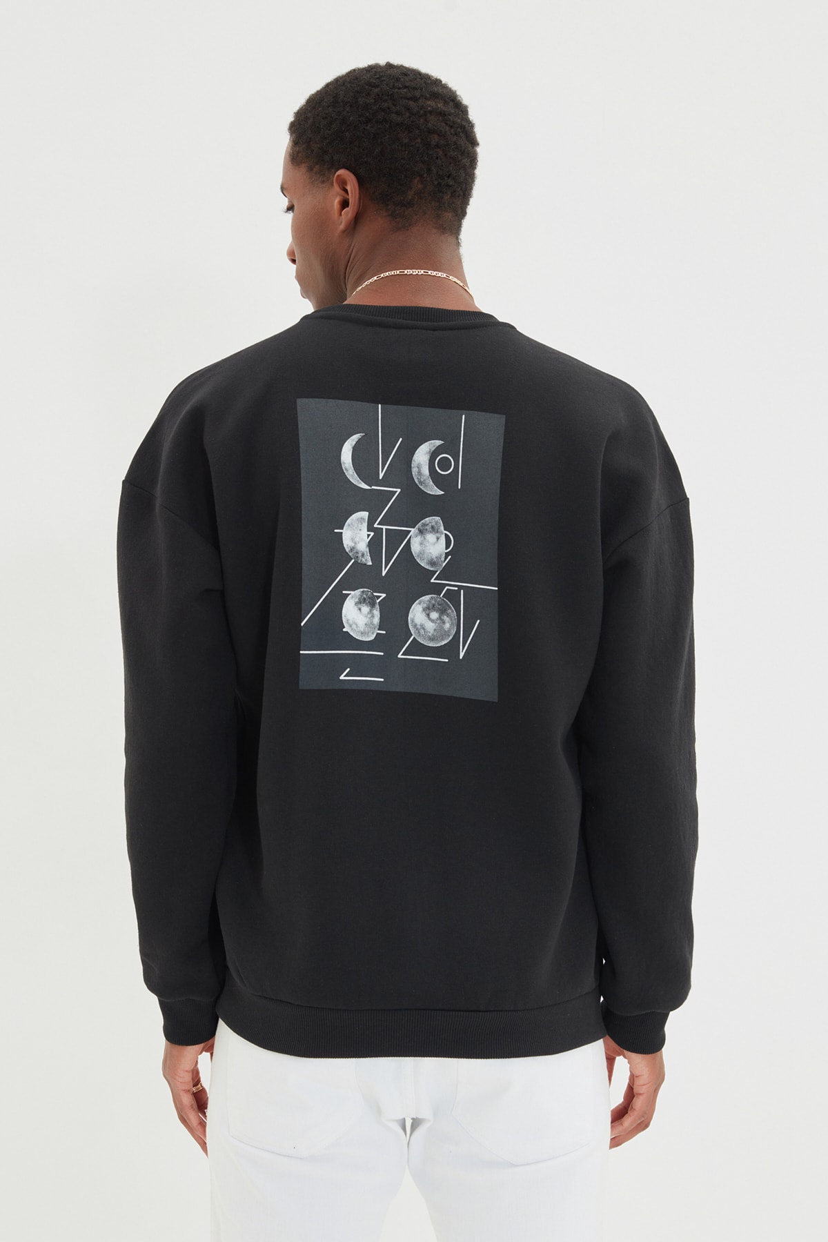 Trendyol Black Oversize/Wide Cut Crew Neck Space Printed Fleece Sweatshirt