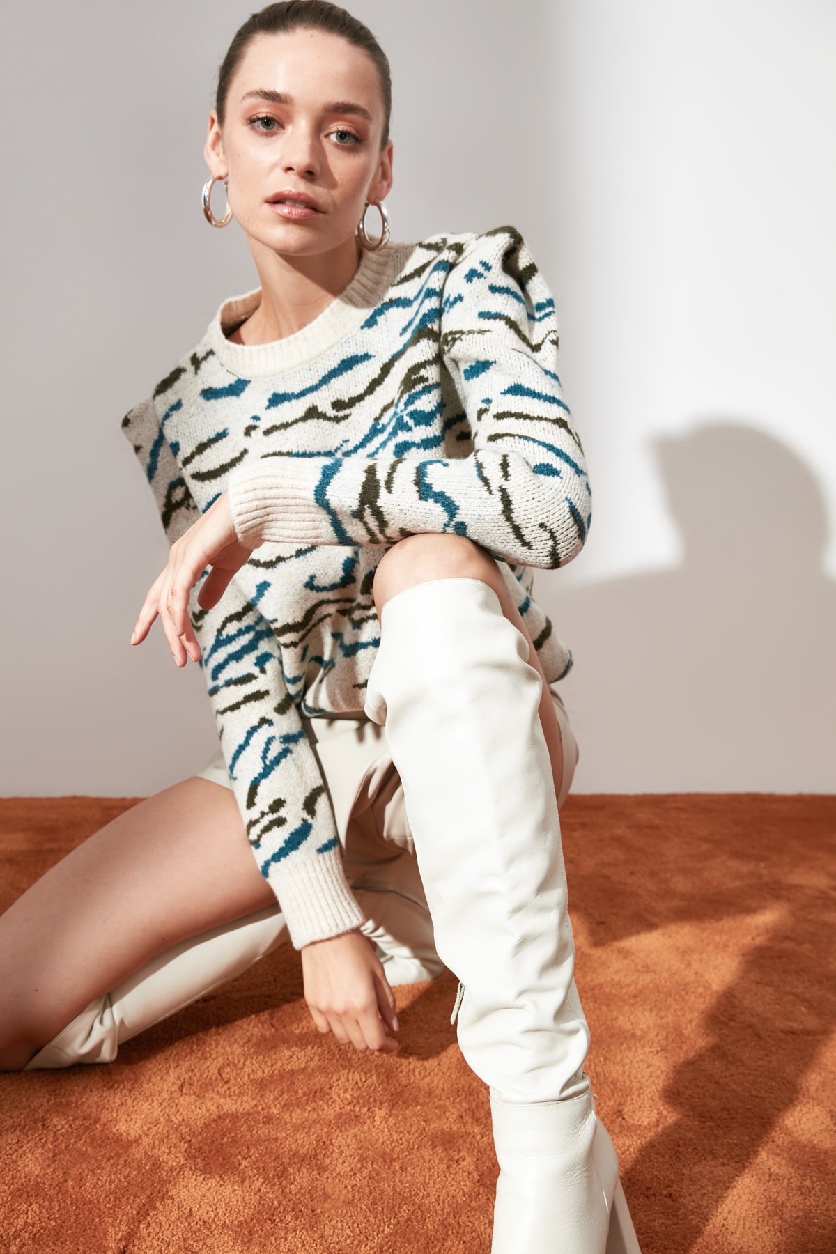 Trendyol Sweater - Ecru - Regular fit