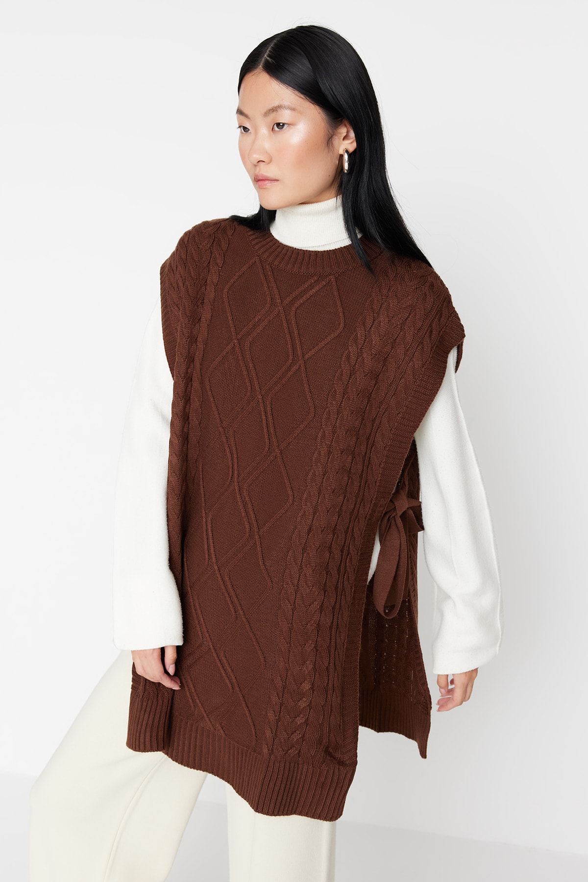 Trendyol Dark Brown Tie Waist Braided Knitwear Sweater