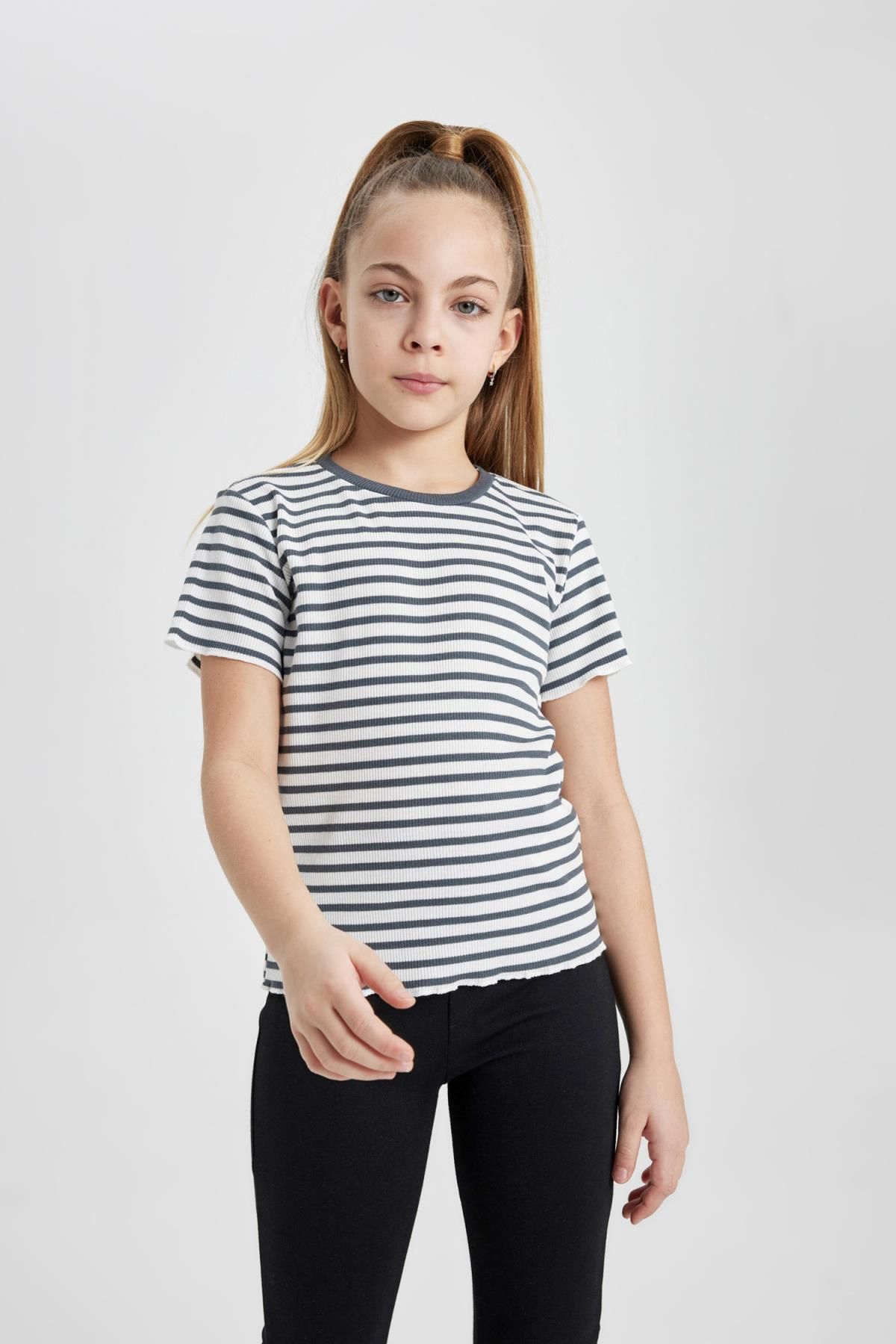 DEFACTO Girls Slim Fit Striped Ribbed Camisole Short Sleeve T-Shirt