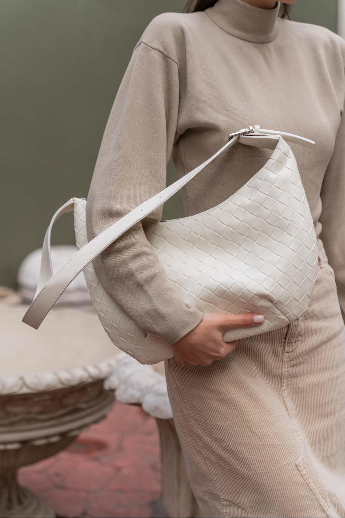 Madamra Women's White Knitted Pattern Big Bag