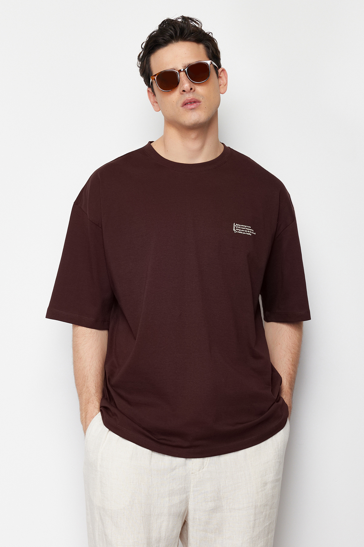 Trendyol Brown Oversize 100% Cotton Crew Neck Minimal Text Printed T-Shirt