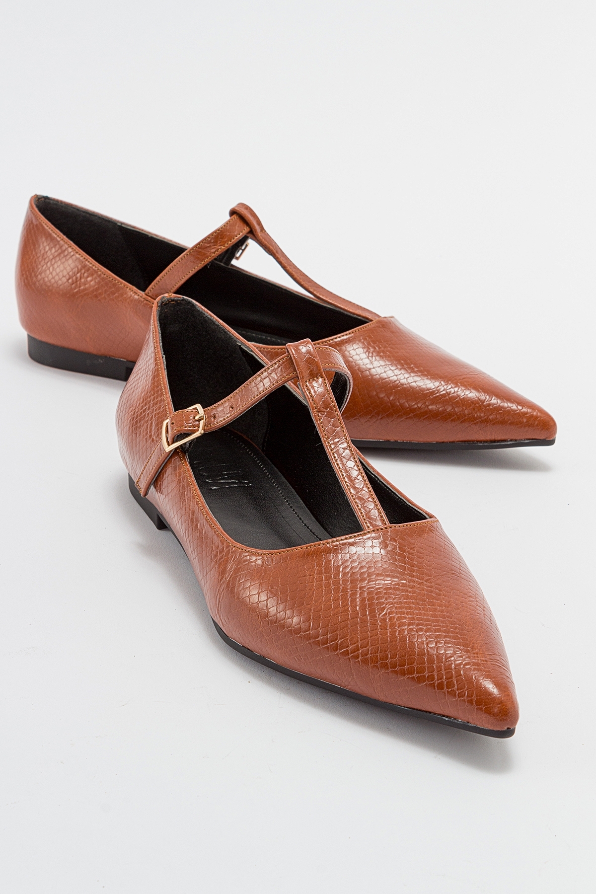 LuviShoes BULVA Women's Tan Patterned Flat Shoes