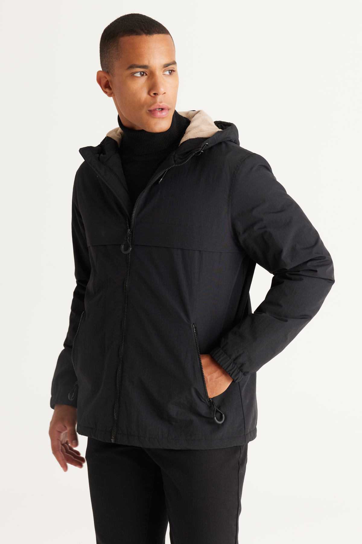 Levně AC&Co / Altınyıldız Classics Men's Black Standard Fit Normal Fit Hooded Side Pockets Coat
