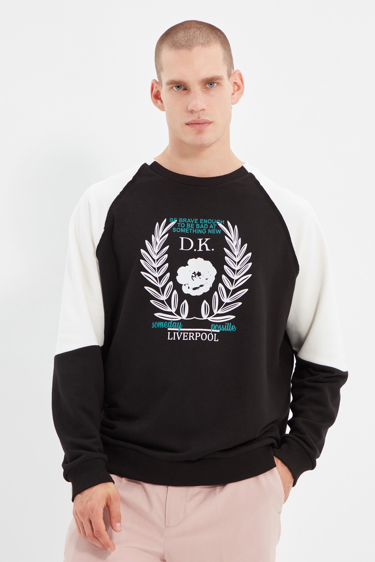 Trendyol Sweatshirt - Black - Regular fit