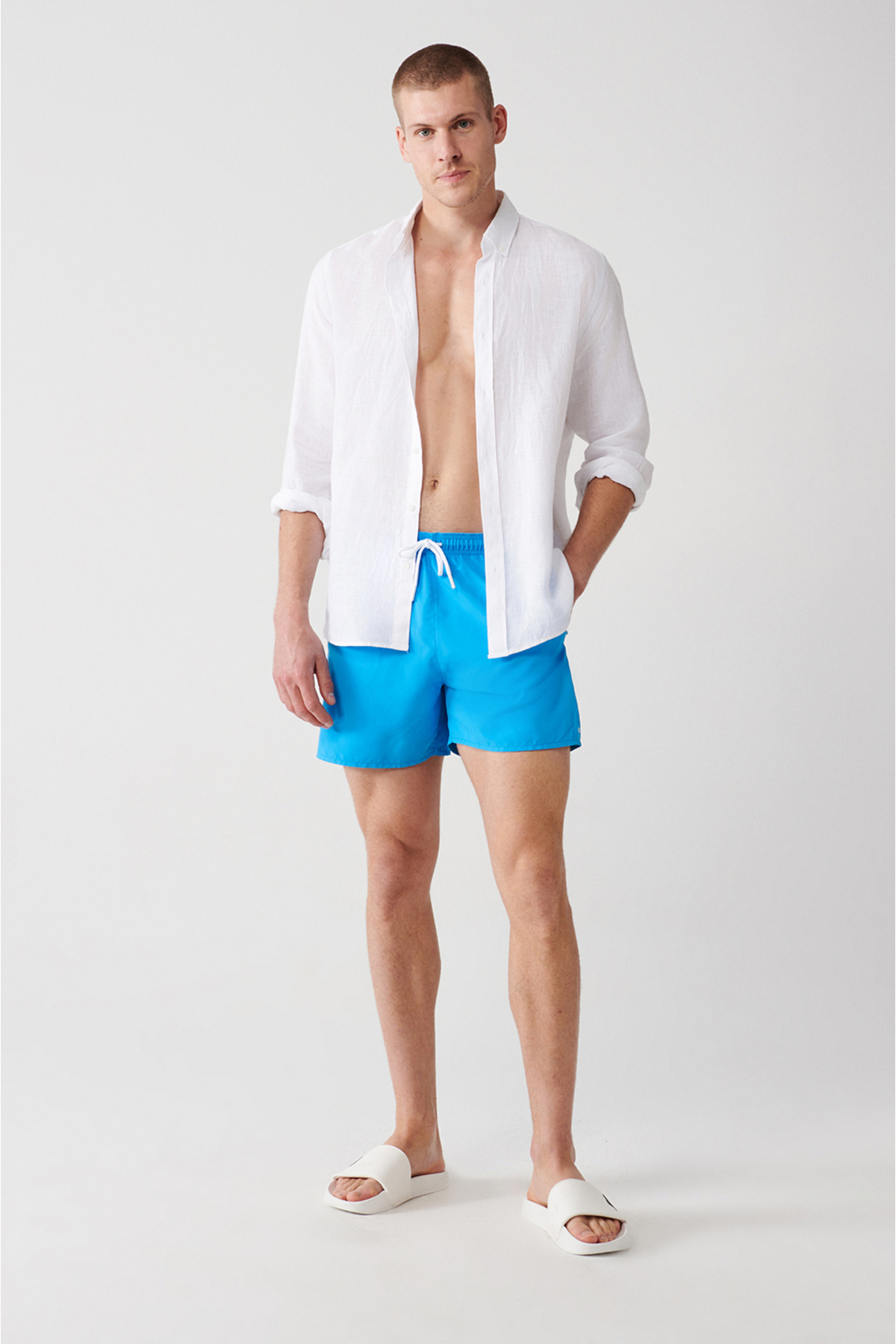 Levně Avva White-turquoise Quick Dry Printed Standard Size Comfort Fit Swimsuit Swim Shorts