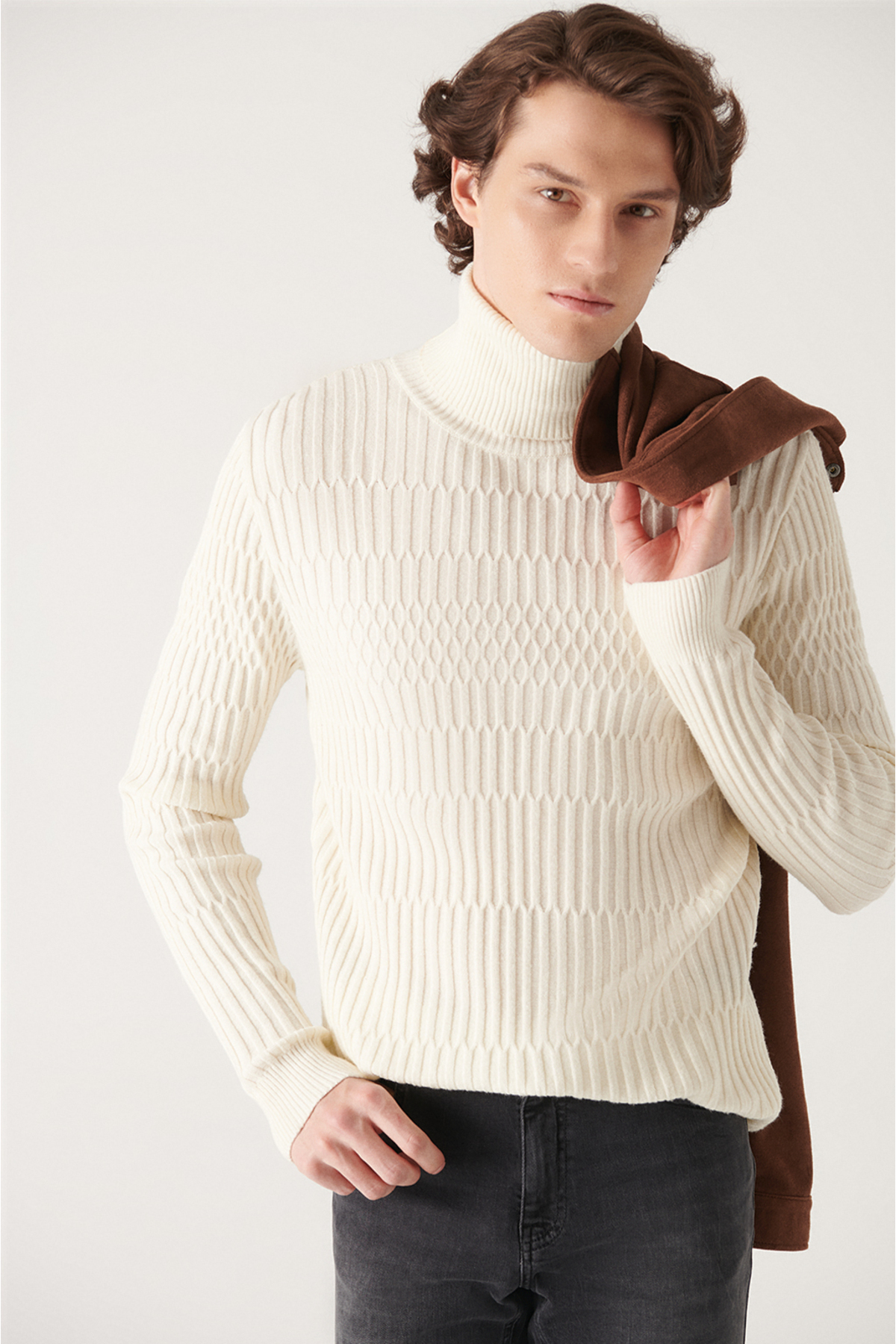Avva Men's Ecru Full Turtleneck Knit Detailed Cotton Slim Fit Slim Fit Knitwear Sweater