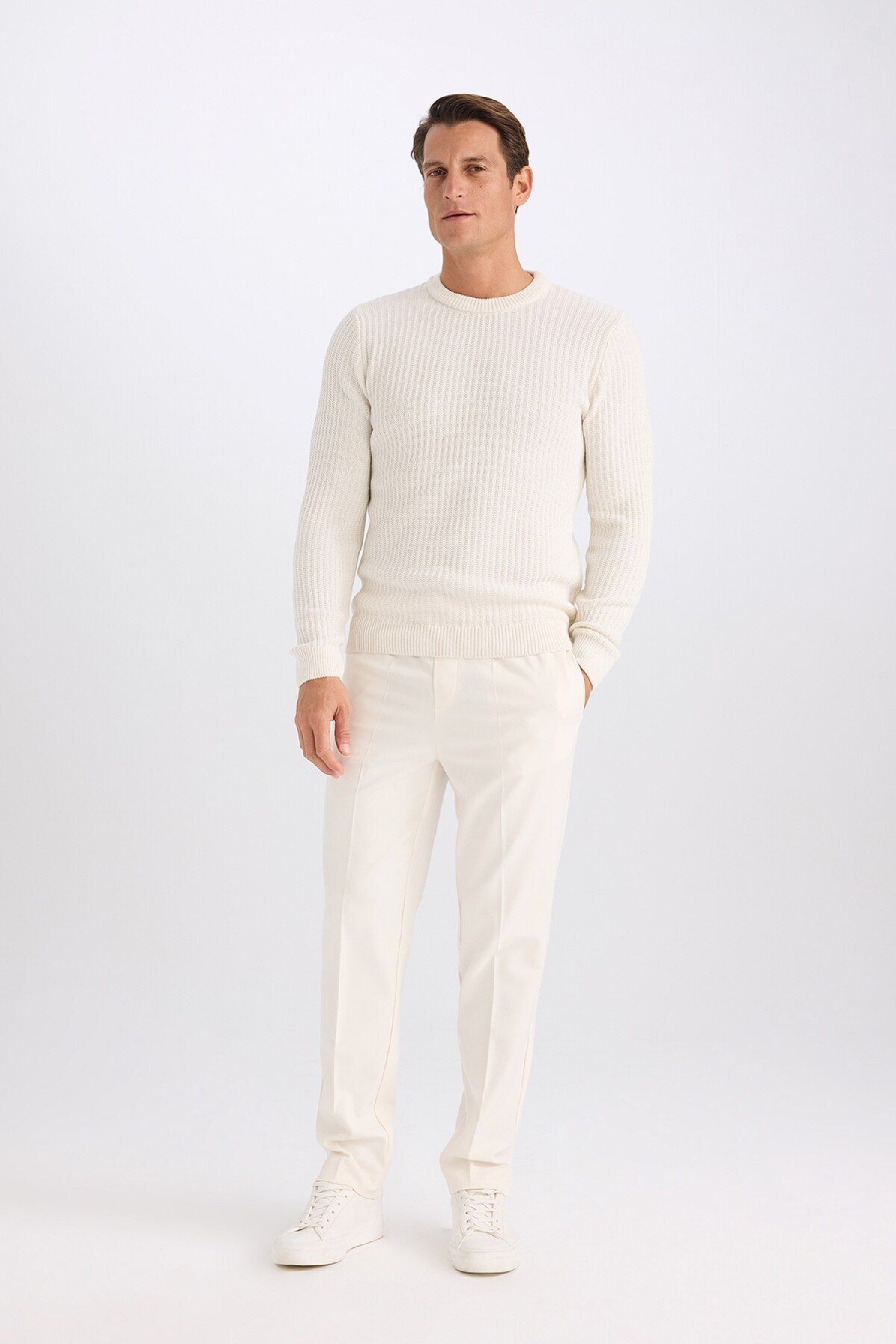 DEFACTO Standard Fit Crew Neck Textured Knitwear Sweater