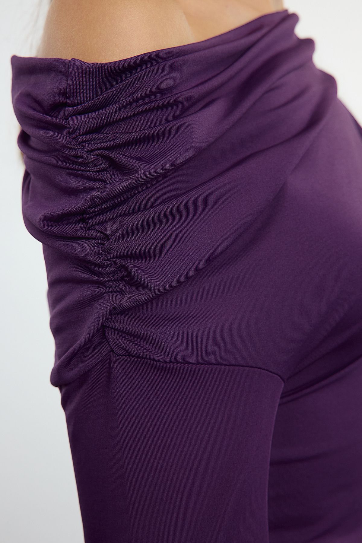 Trendyol Plum Fitted/Fits Body Asymmetrical Neck Midi Knit Dress