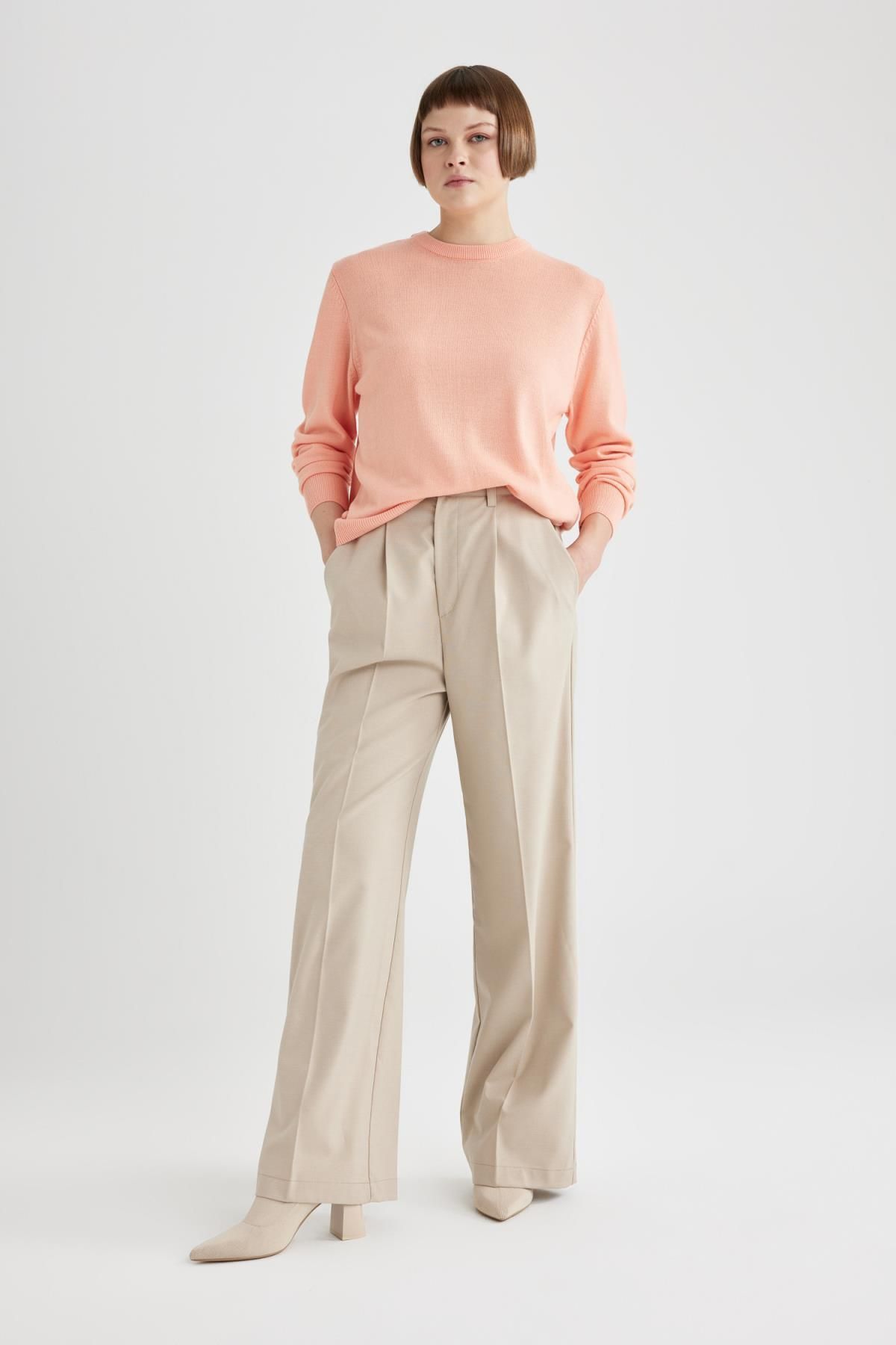 DEFACTO Regular Fit Crew Neck Basic Knitwear Sweater