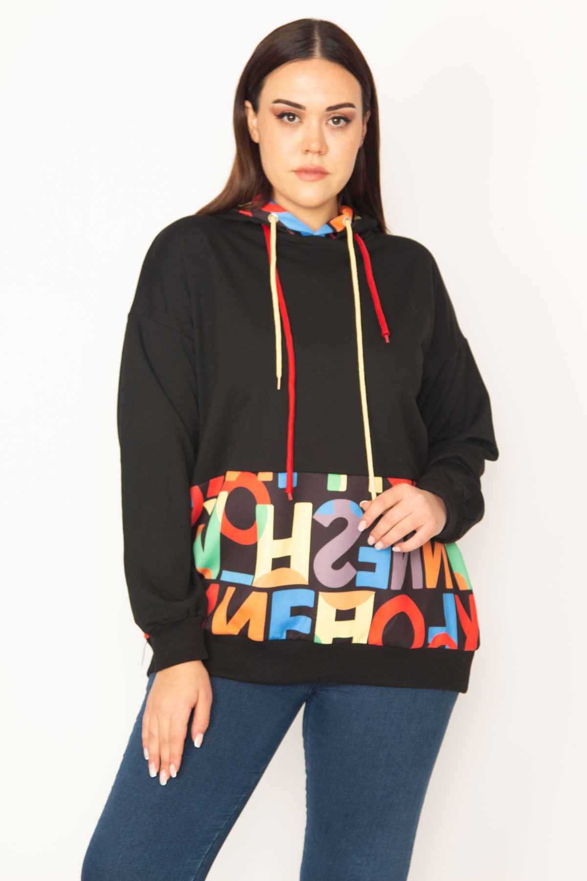 Levně Şans Women's Plus Size Black Hooded Letter Front Sweatshirt