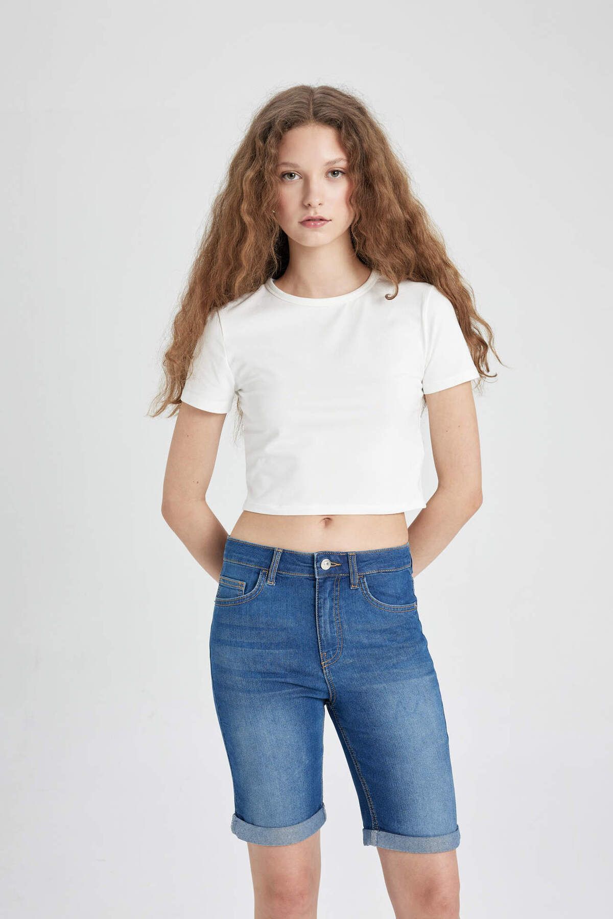 DEFACTO Regular Waist Folded Leg Jeans Bermuda