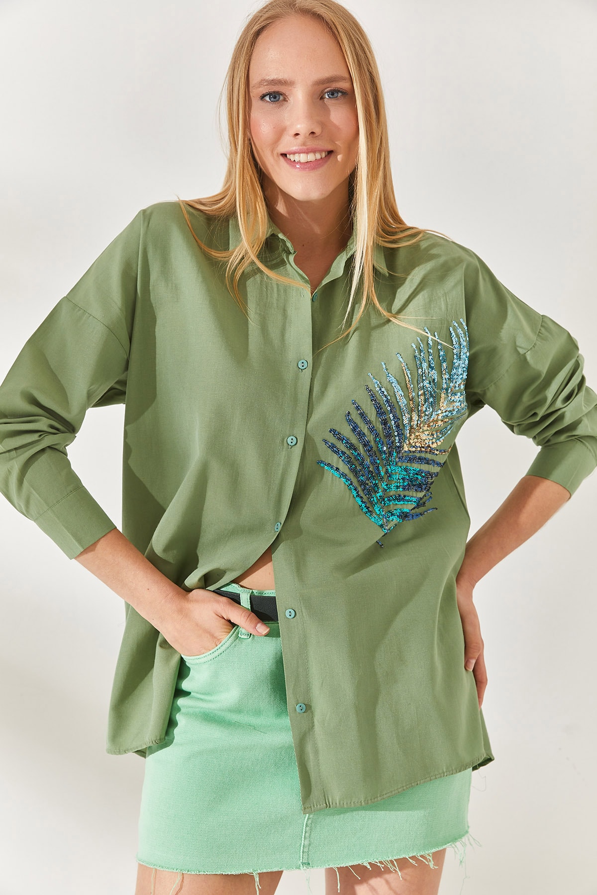 Levně Olalook Mustard Green Palm Sequin Detail Oversized Woven Poplin Shirt