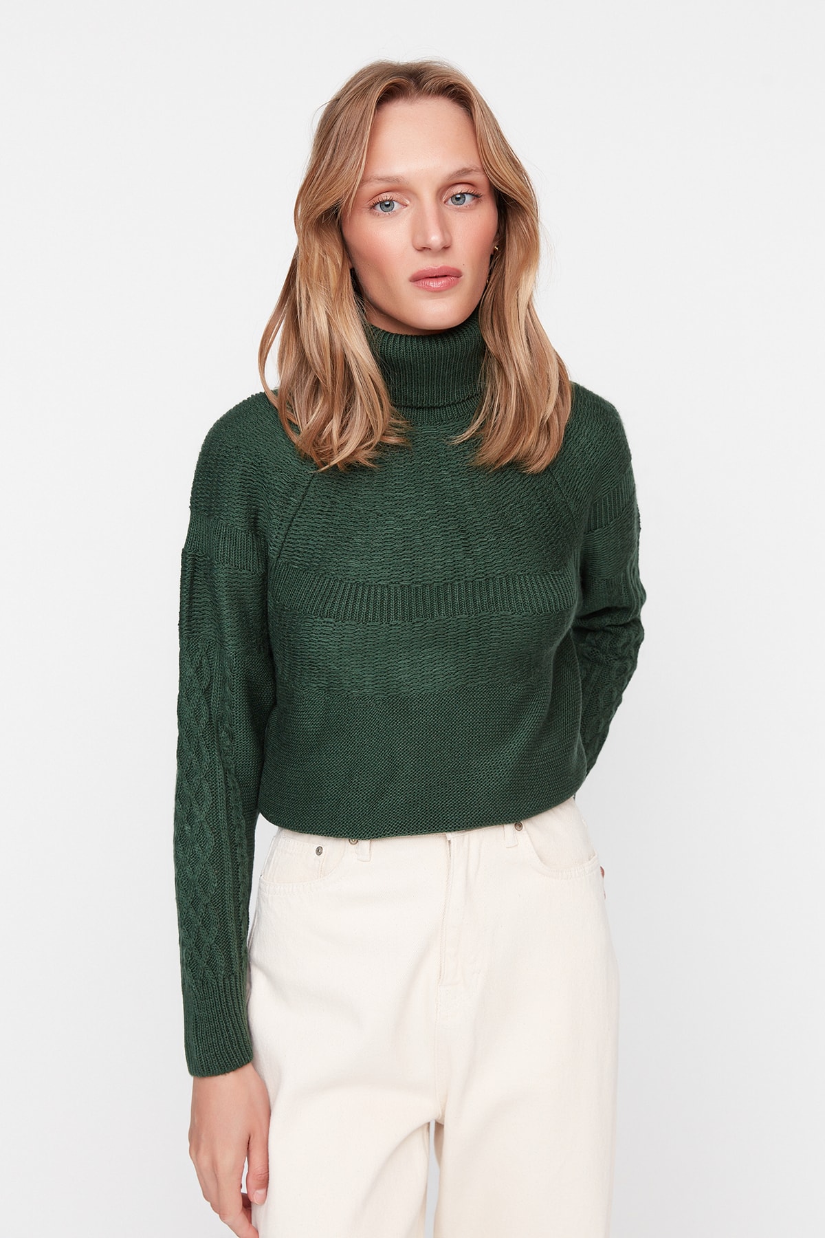 Trendyol Emerald Green Turtleneck Knitwear Sweater