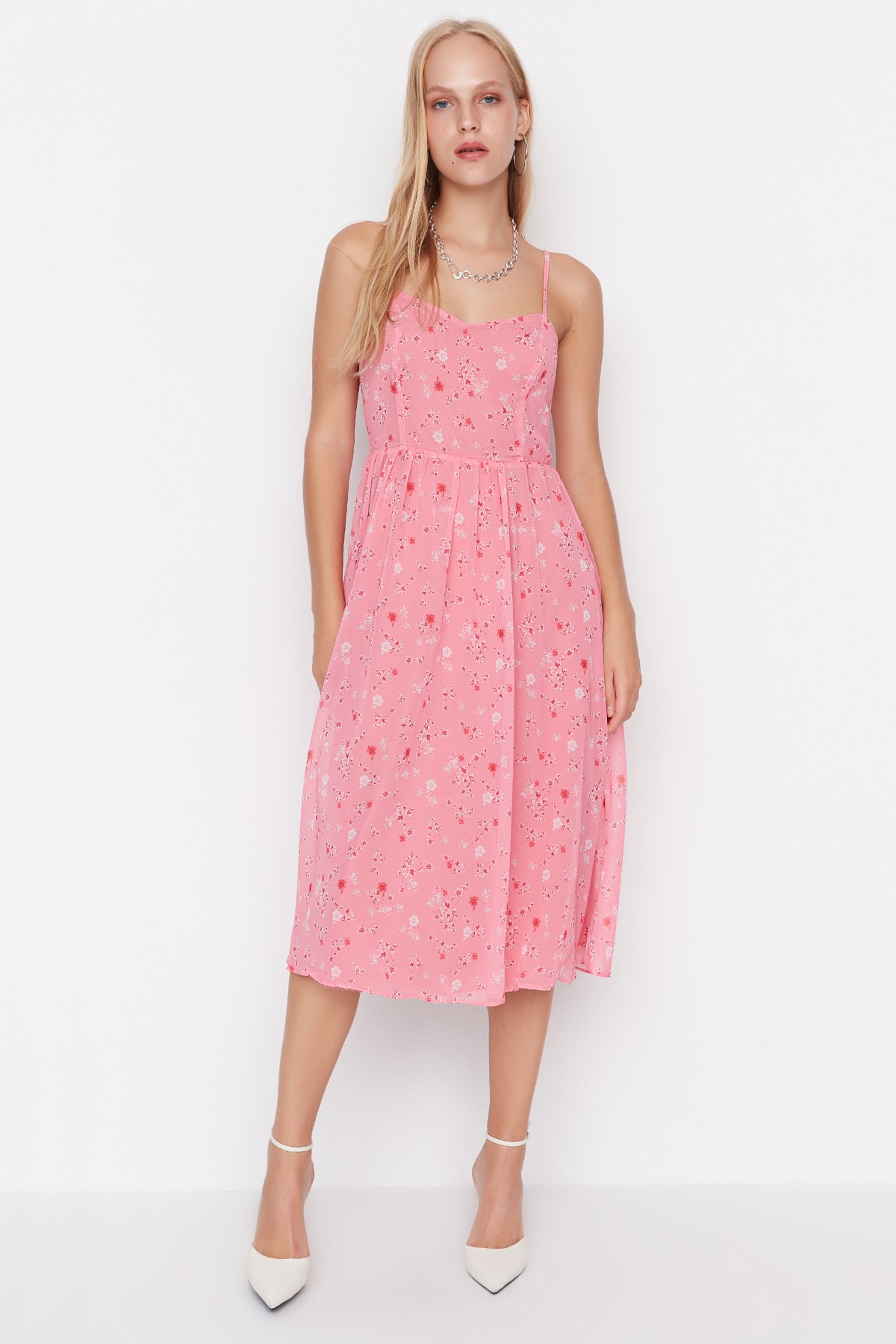 Levně Trendyol Růžový Květinový A-linie Strappy Mini tkané šaty