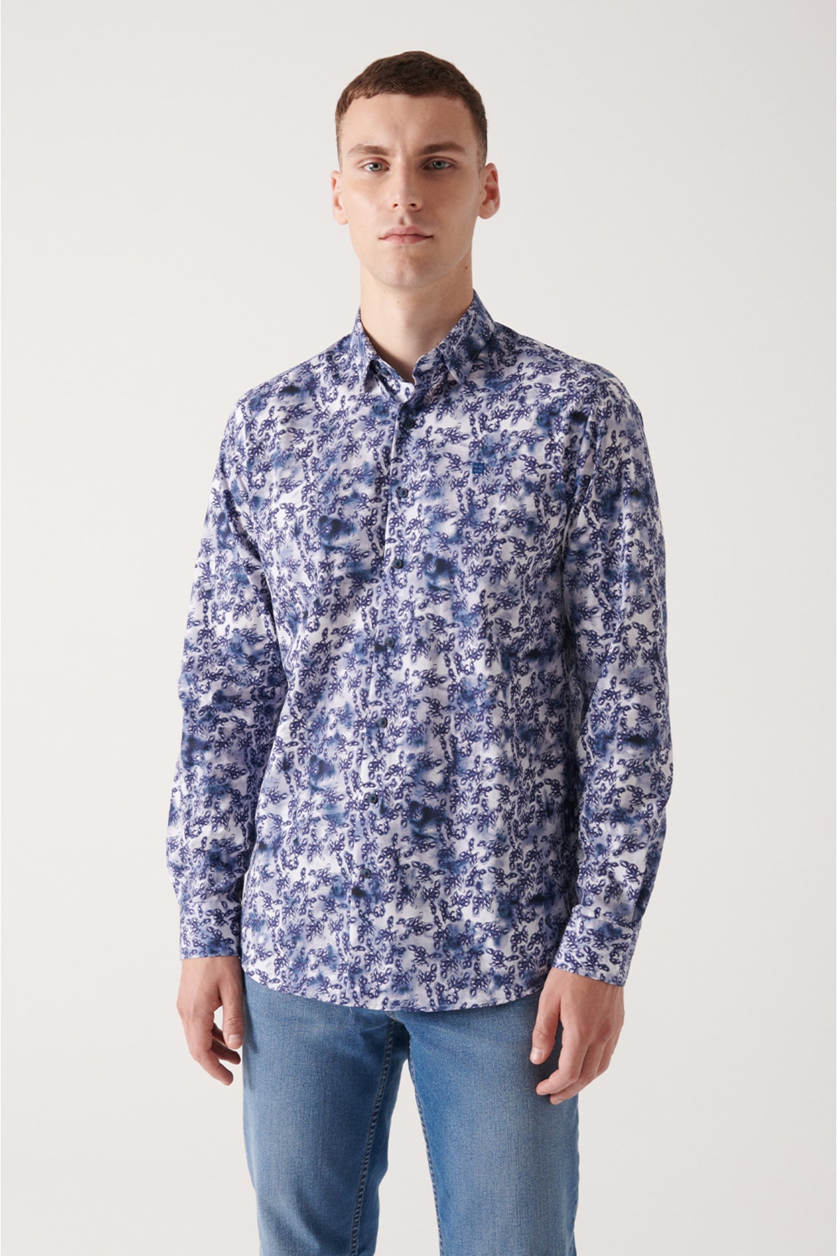 Levně Avva Men's Navy Blue Abstract Patterned 100% Cotton Slim Fit Slim Fit Shirt