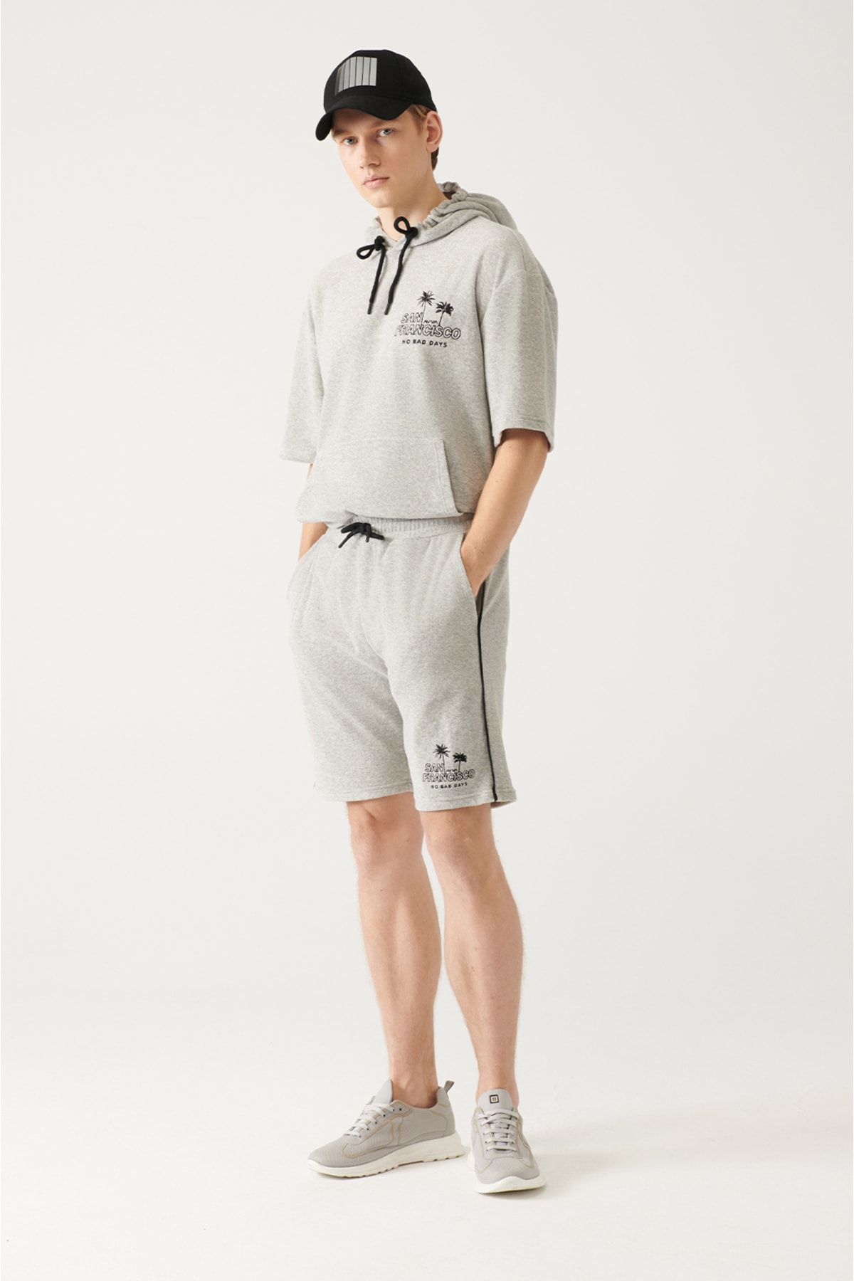 Levně Avva Gray Unisex Terry Hooded 100% Cotton Comfort Fit 2 Piece Sweatshirt Short Set