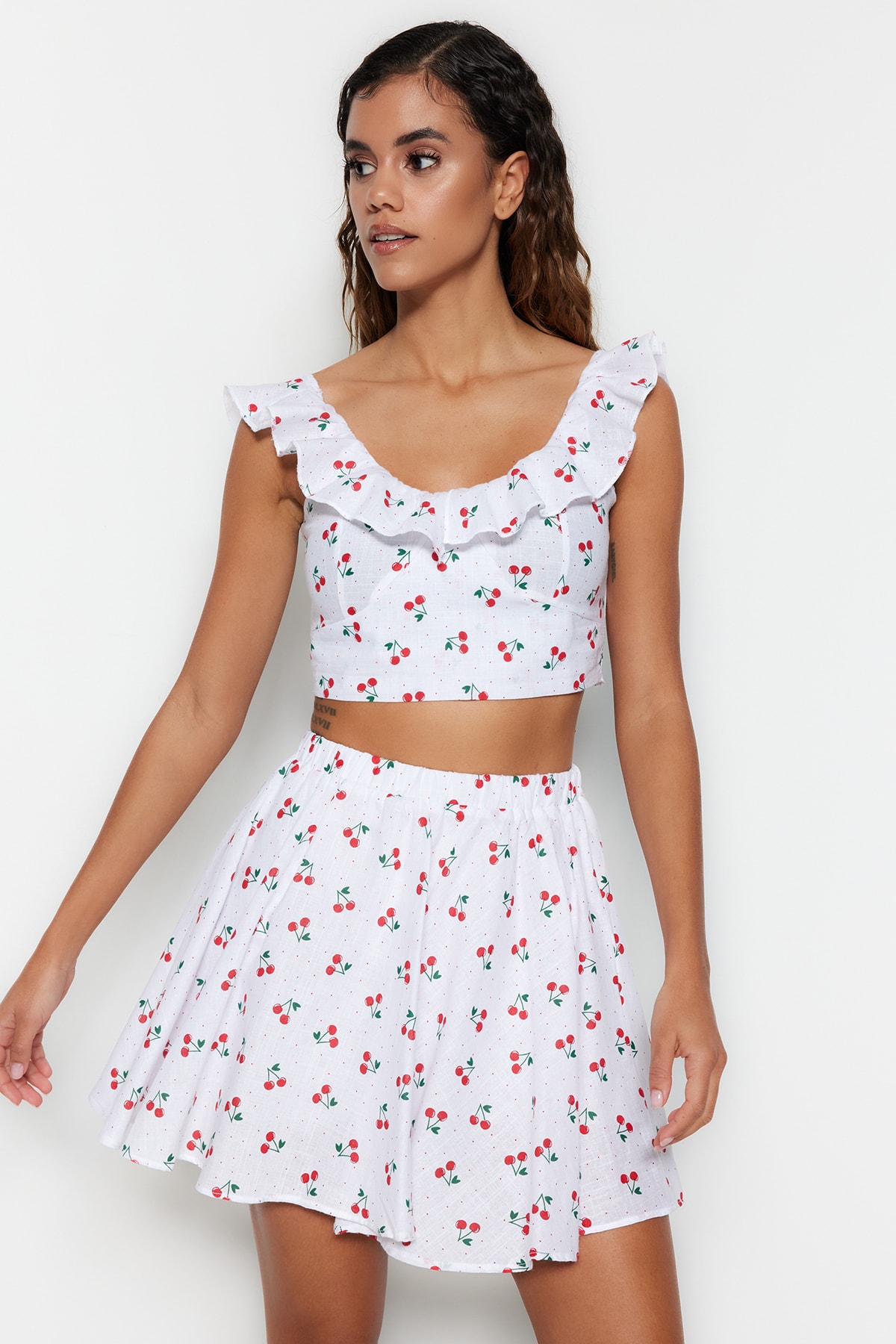 Trendyol Cherry modelat bottom-top Echipa