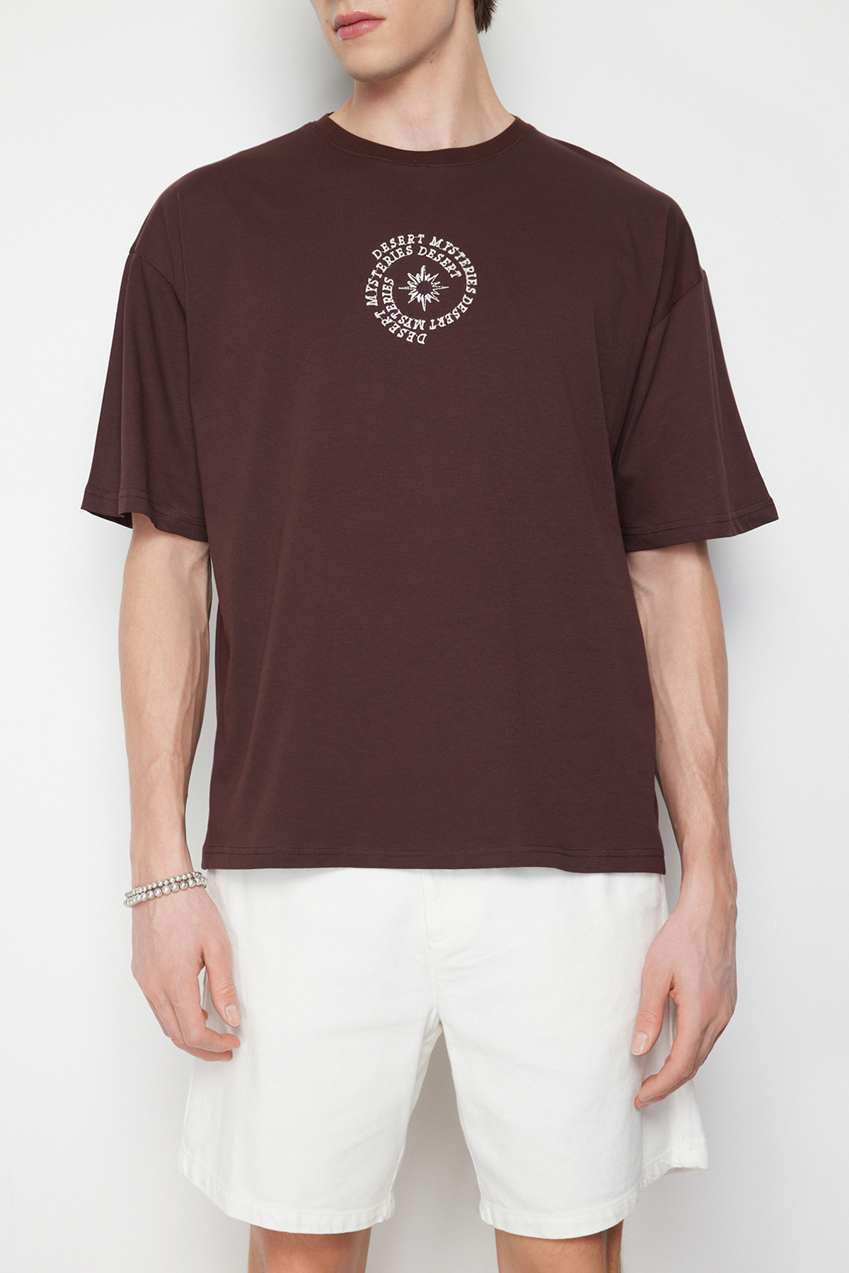 Trendyol Brown Oversize/Wide Cut 100% Cotton T-shirt with Text Embroidery