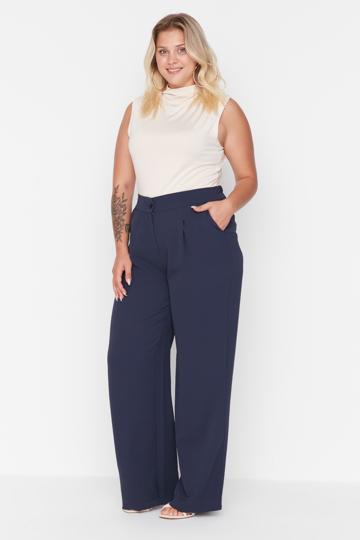 Women's pants Trendyol Wide