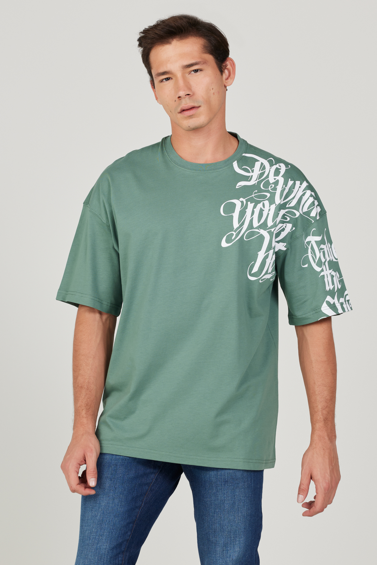 Levně AC&Co / Altınyıldız Classics Men's Khaki Oversize Loose Cut Crew Neck 100% Cotton Printed T-Shirt