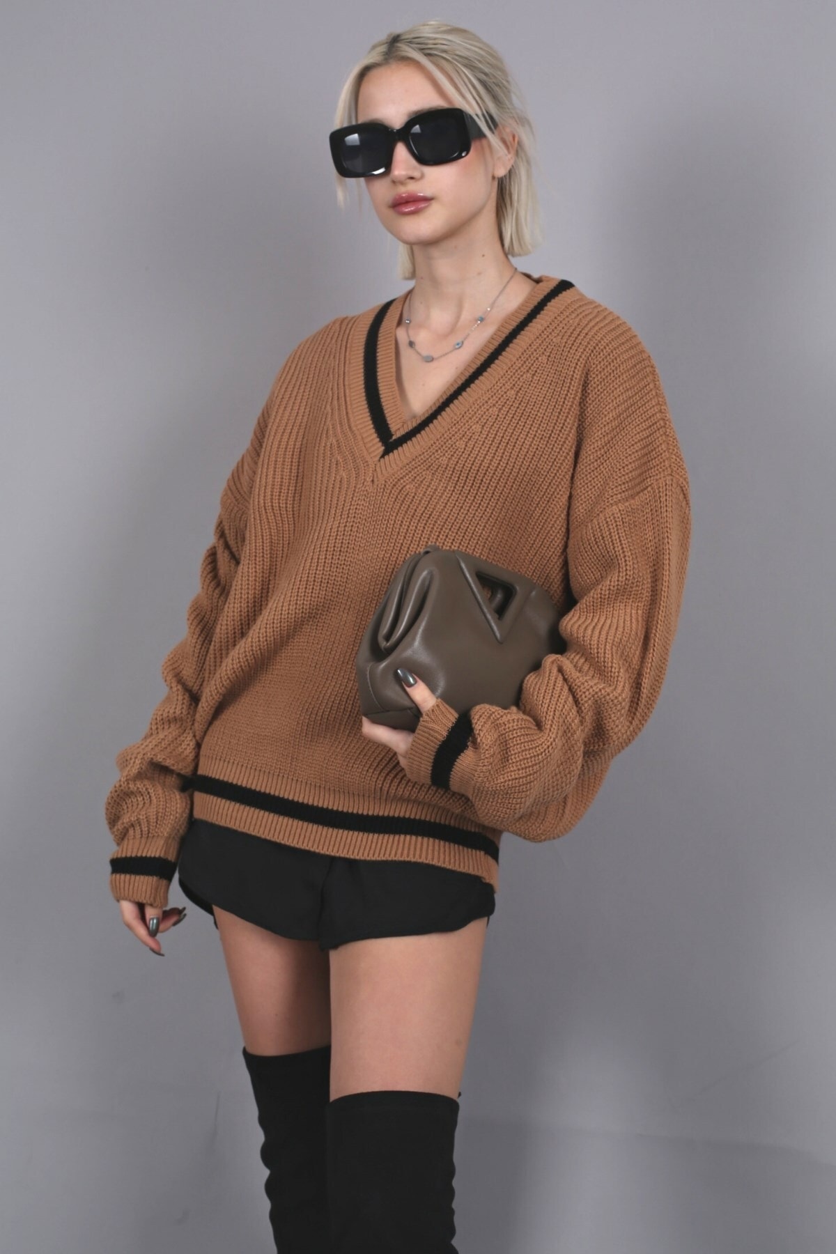 Madmext Camel V-Neck Knitwear Sweater