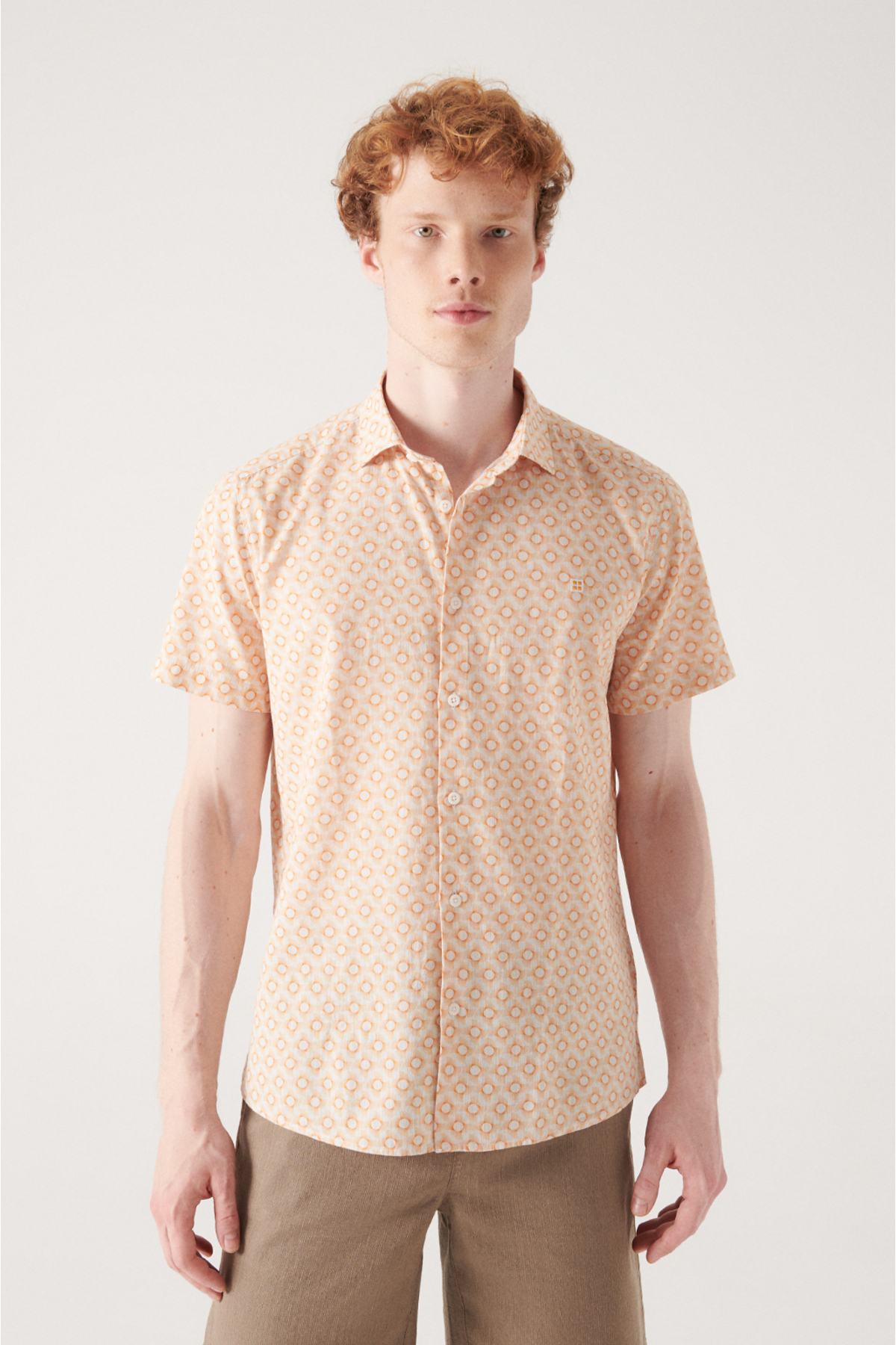 Levně Avva Men's Orange Geometric Printed Short Sleeve Cotton Shirt