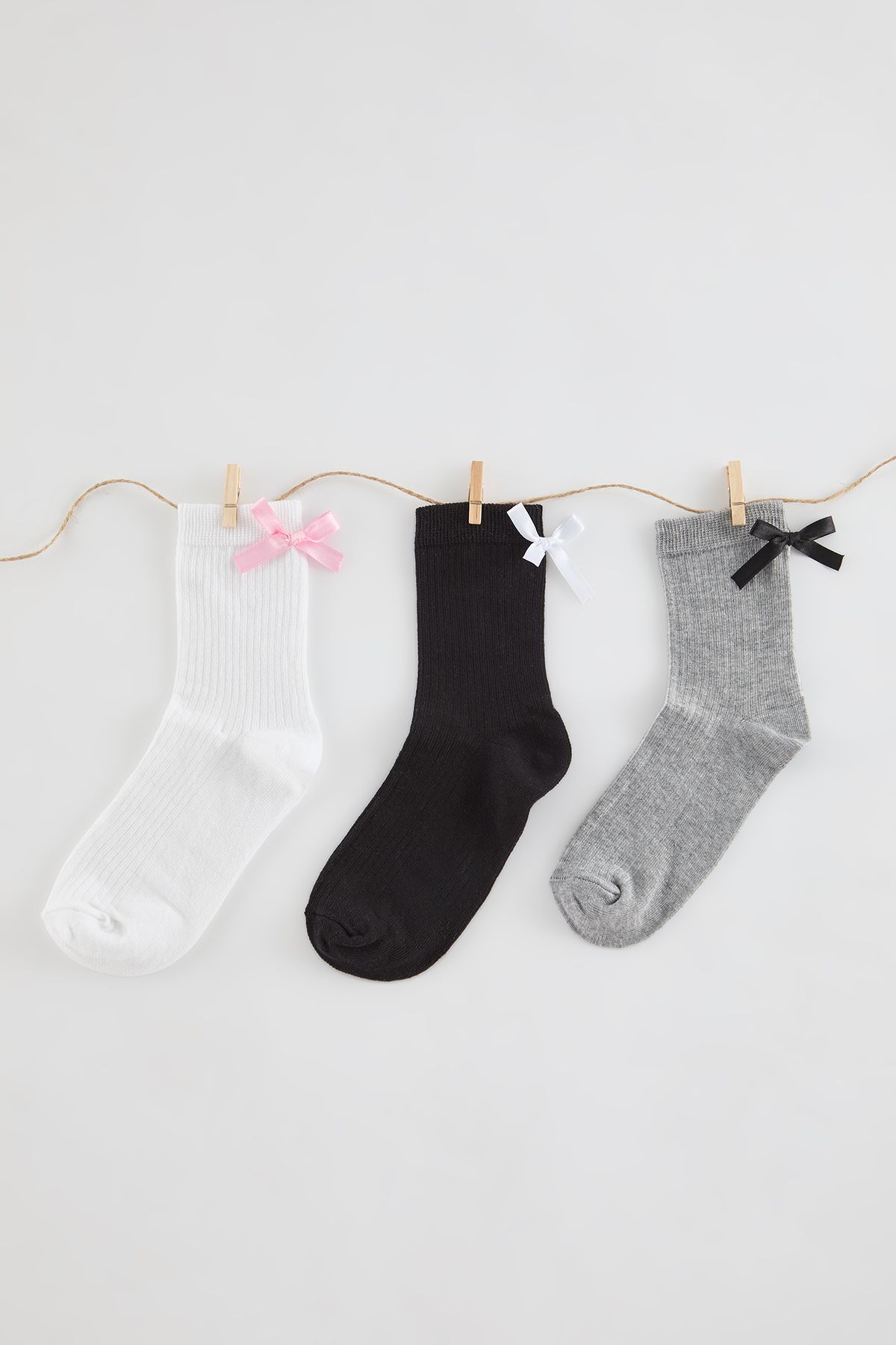 Trendyol Multicolored 3-Pack Ribbed Ribbon/Bow Detailed Knitted Socks