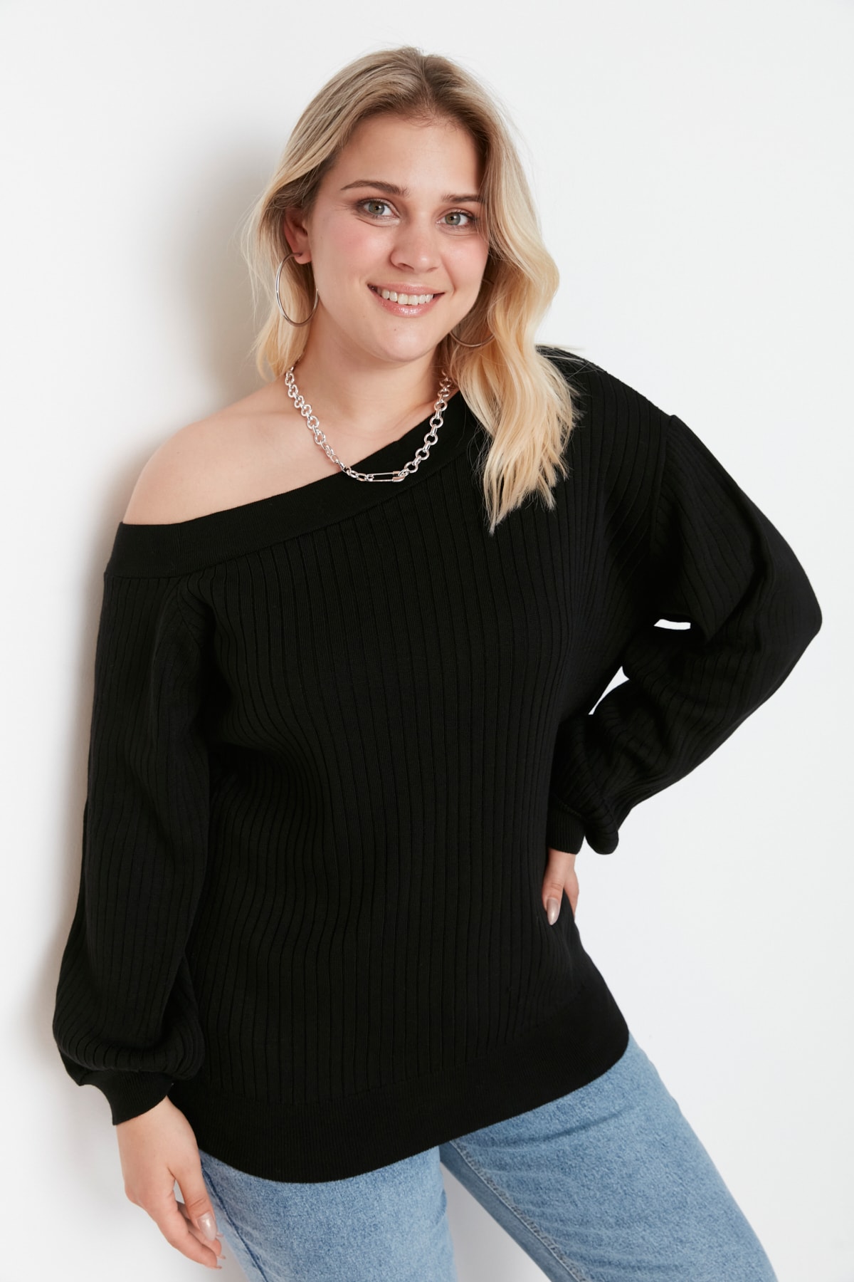 Trendyol Curve Black Boat Collar Knitwear Sweater