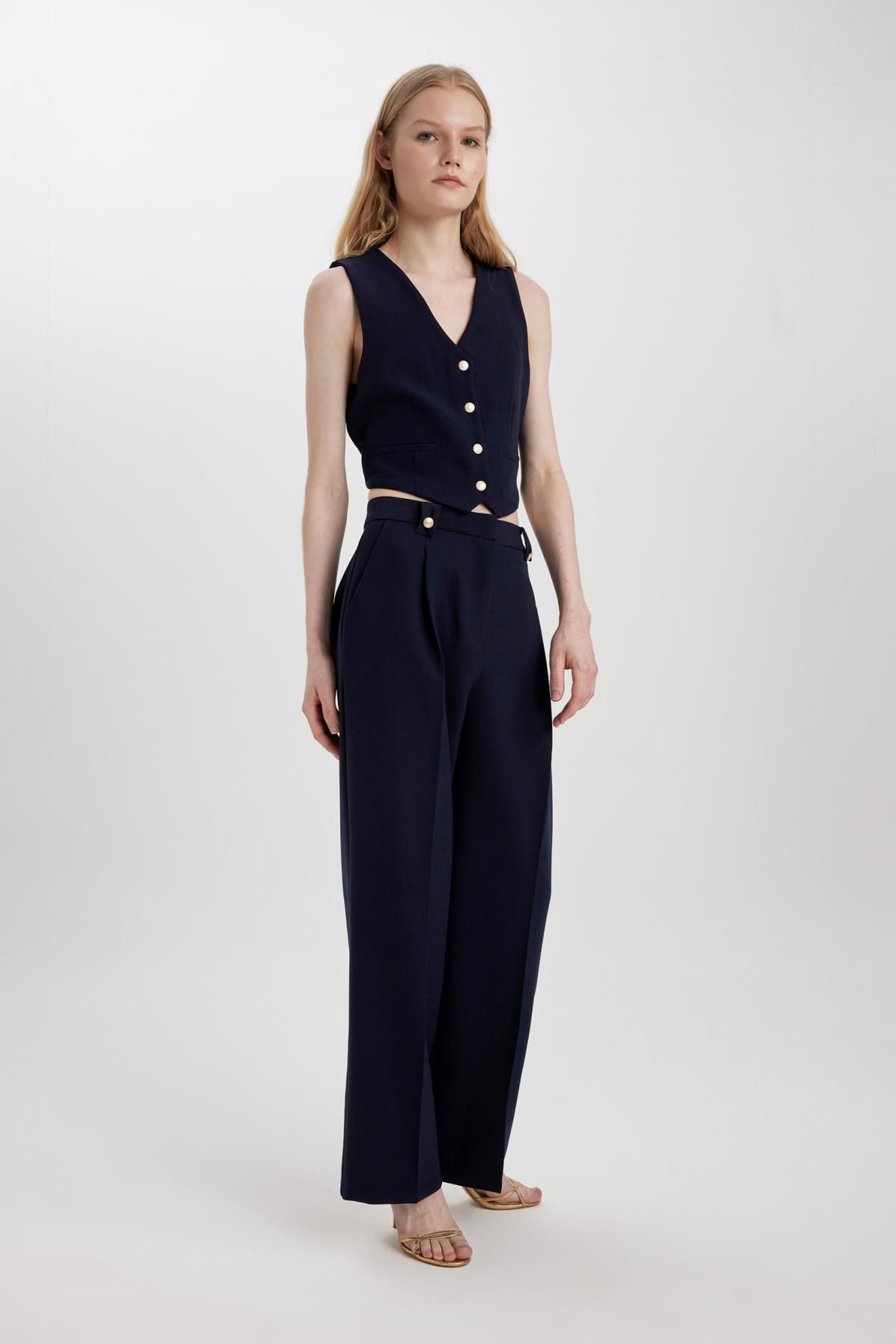 DEFACTO Wide Leg Pocket Detailed High Waist Long Leg Trousers