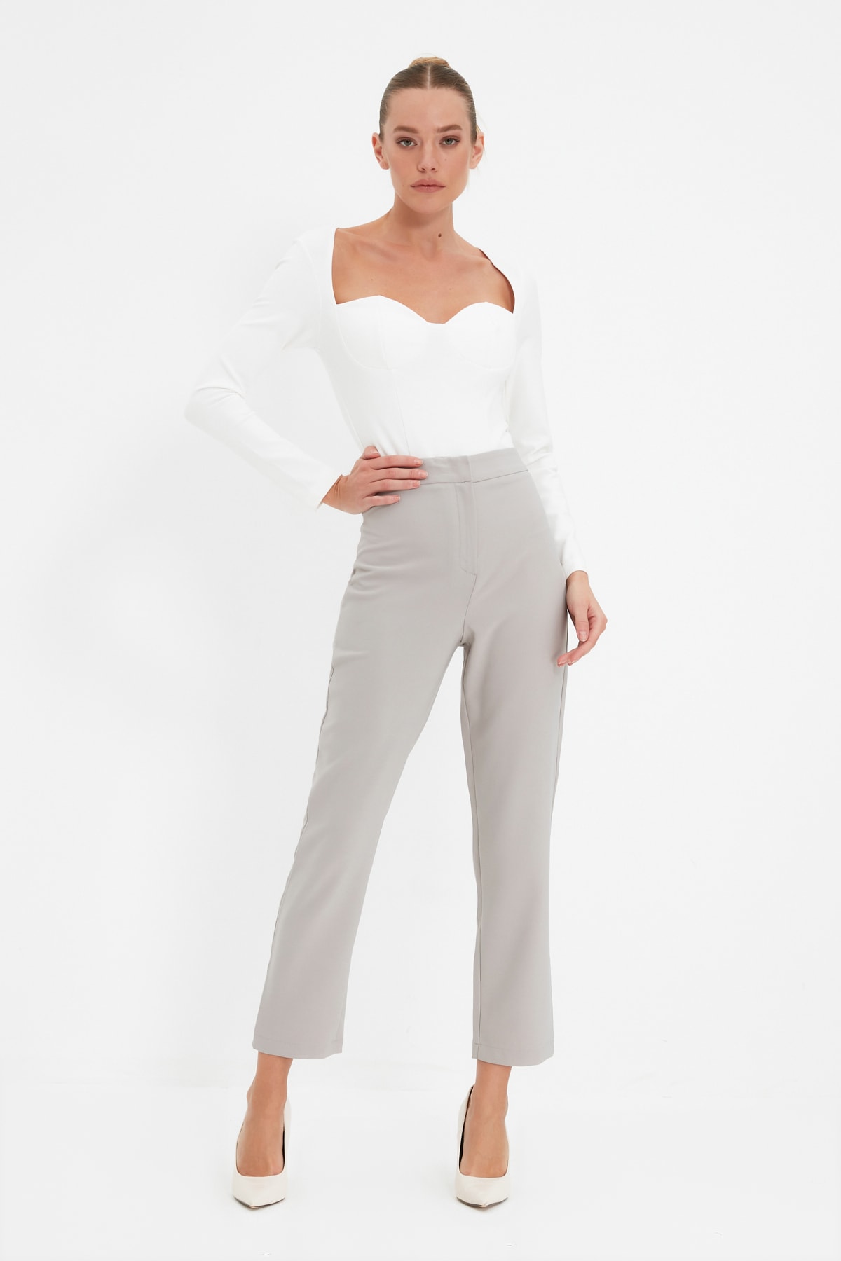 Pantaloni dama, Trendyol Cigarette