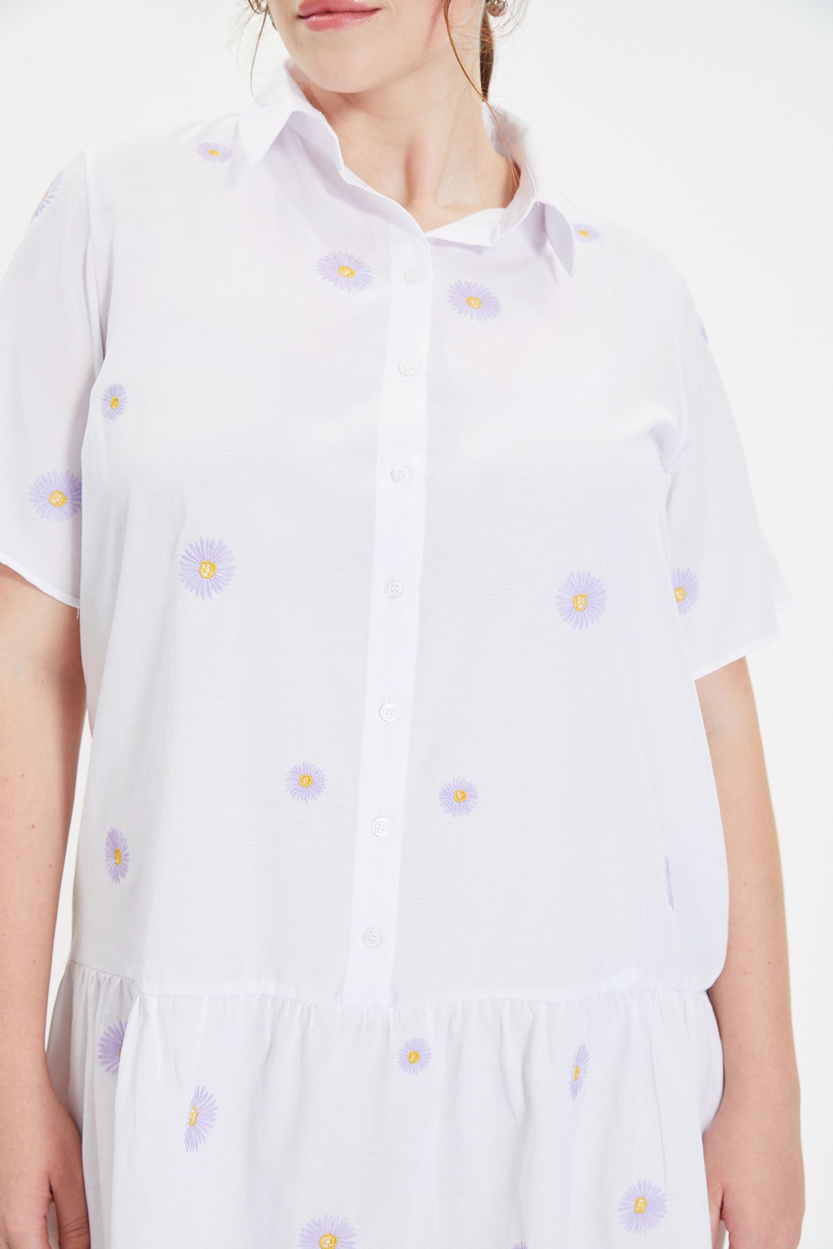 Trendyol White Shirt Guler brodate Rochie