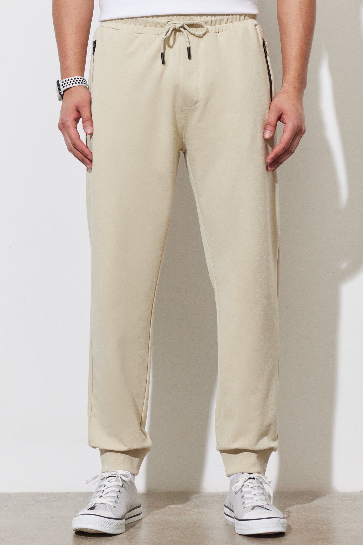 Levně ALTINYILDIZ CLASSICS Men's Beige Standard Fit Regular Cut Sweatpants