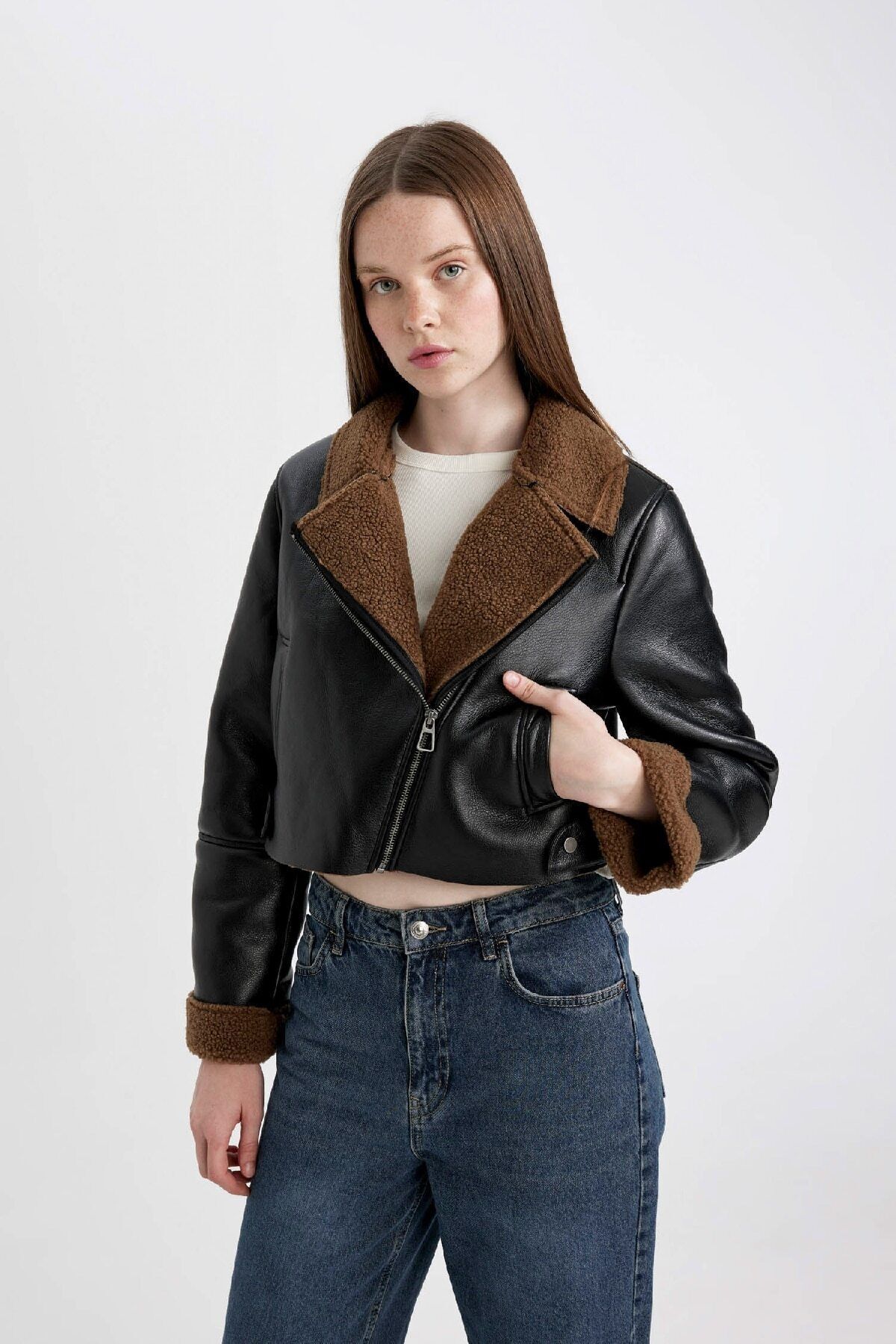 DEFACTO Regular Fit Polo Collar Faux Für Lined Coat