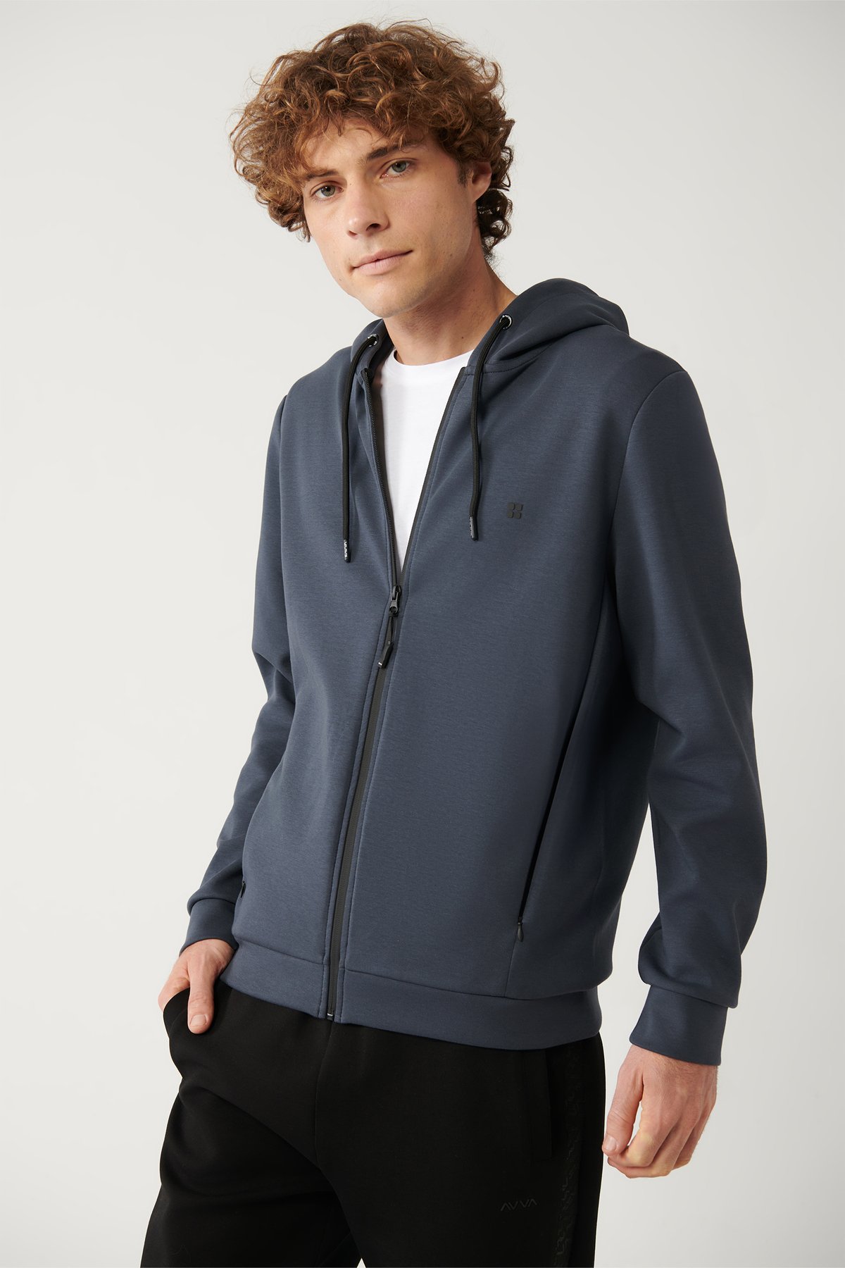 Levně Avva Anthracite Unisex Sweatshirt Hooded Flexible Soft Texture Interlock Fabric Zippered Regular Fit